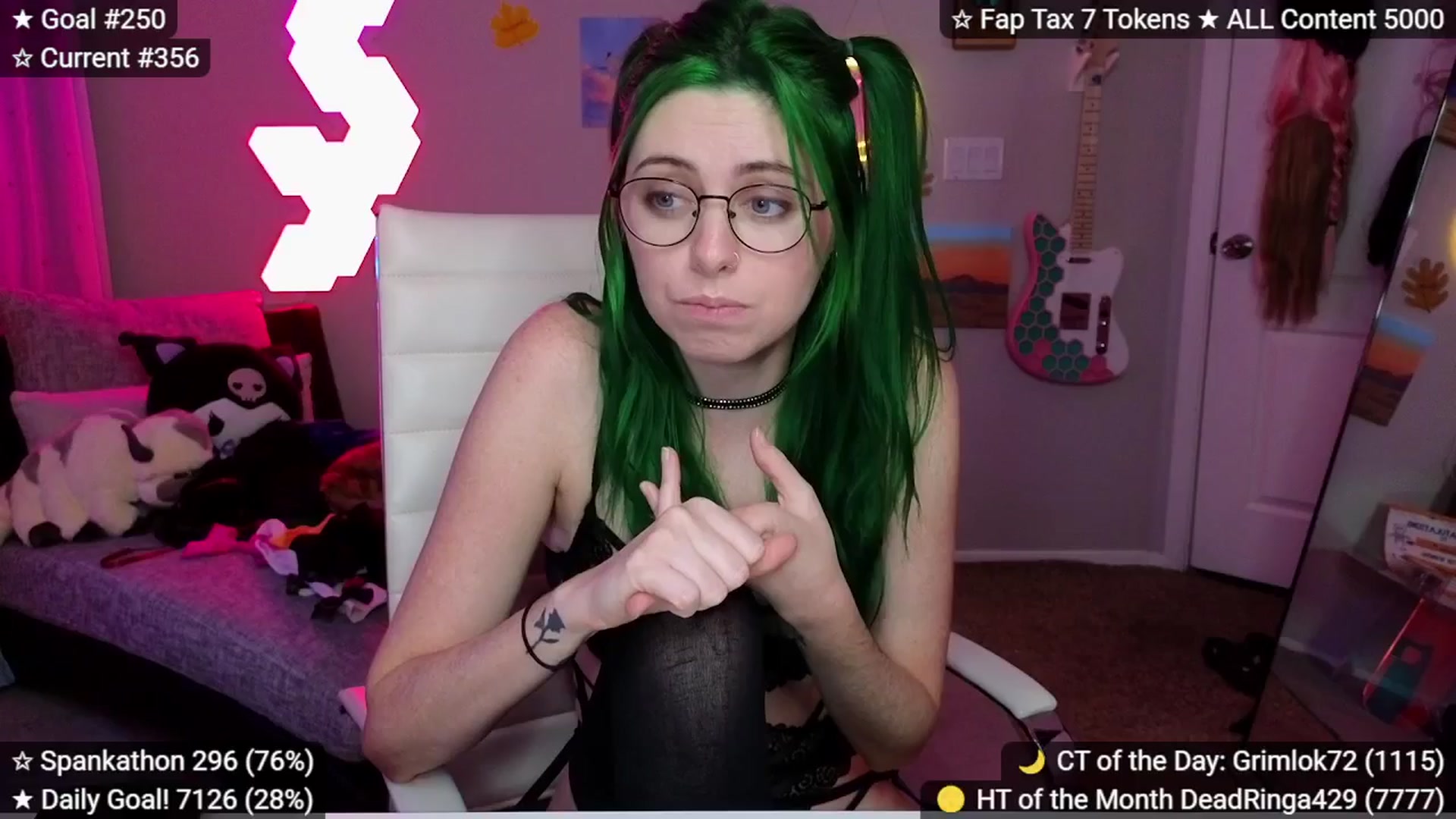 Gallery image thumbnail from elunaxc's myfreecams stream on, 12/01/2025, 02:34 image 12 of 20