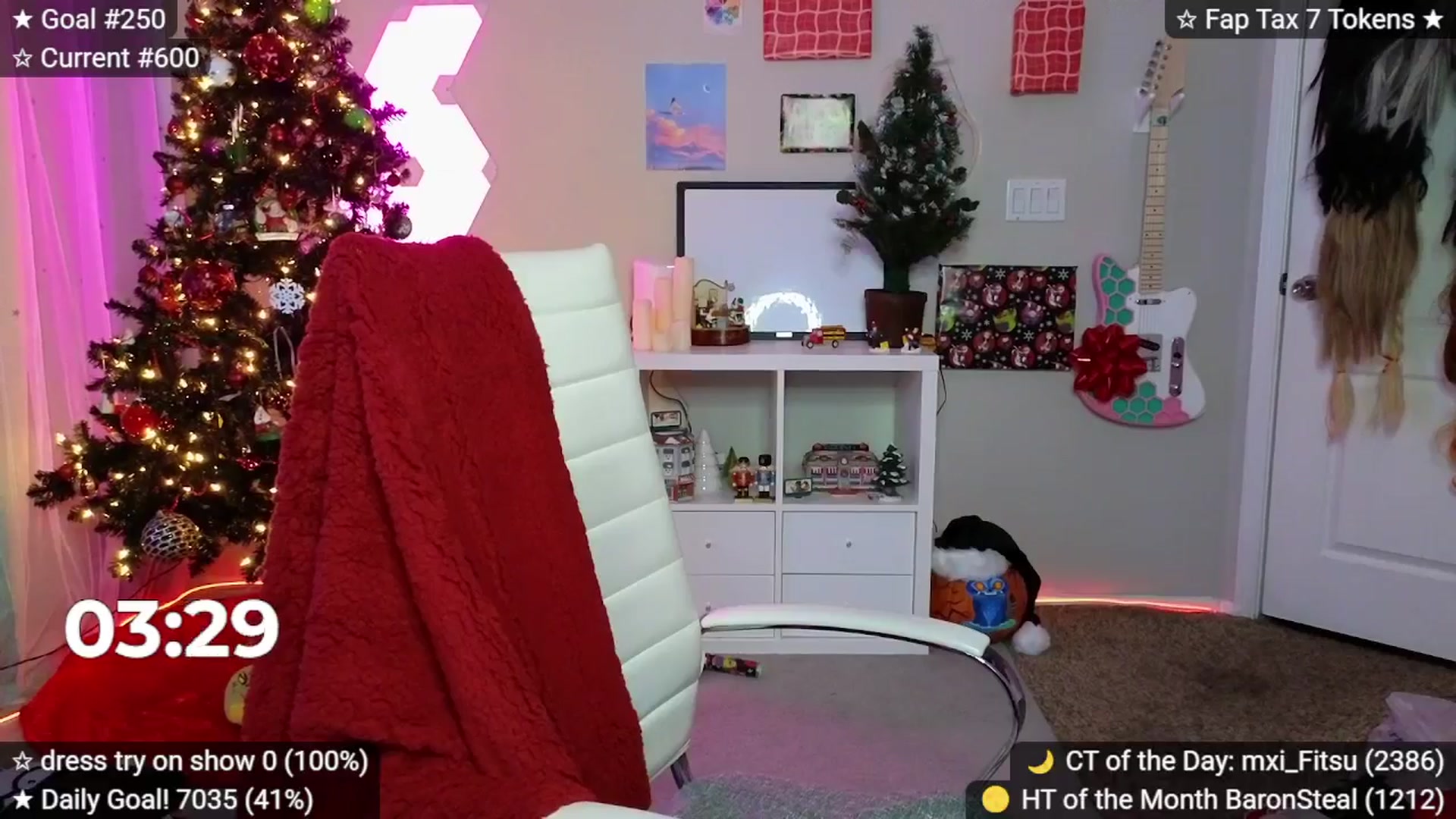 Gallery image thumbnail from elunaxc's myfreecams stream on, 12/06/2025, 04:05 image 13 of 20