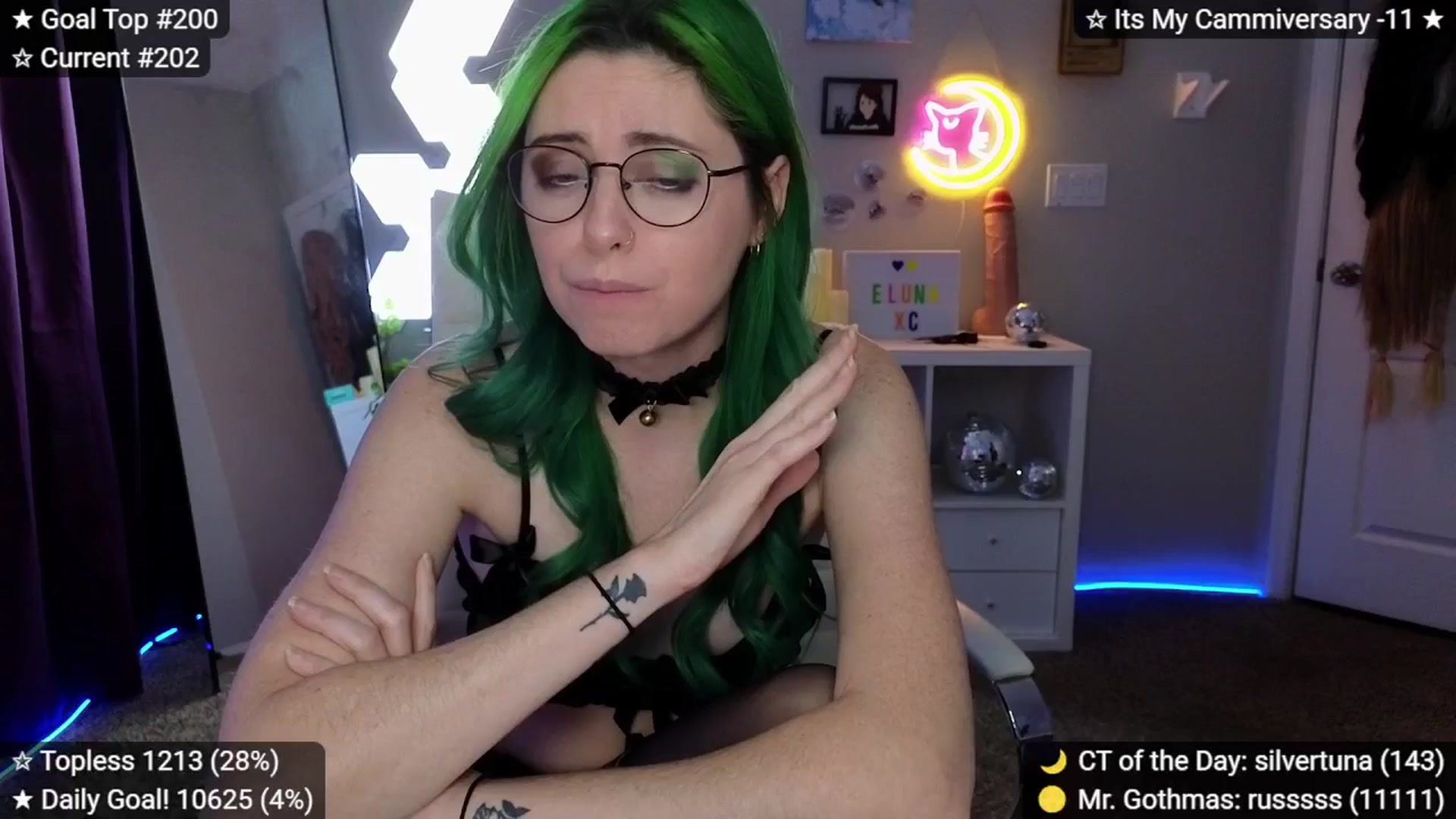 Gallery image thumbnail from elunaxc's myfreecams stream on, 01/18/2026, 04:09 image 8 of 20