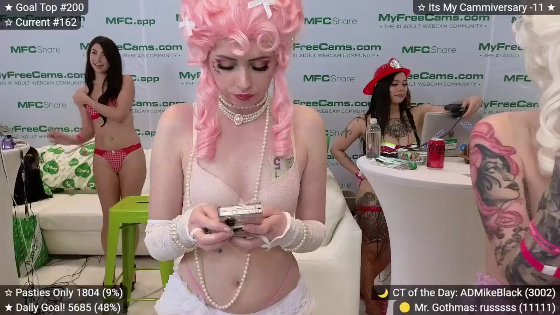 Gallery image thumbnail from elunaxc's myfreecams stream on, 01/24/2026, 04:01 image 6 of 20