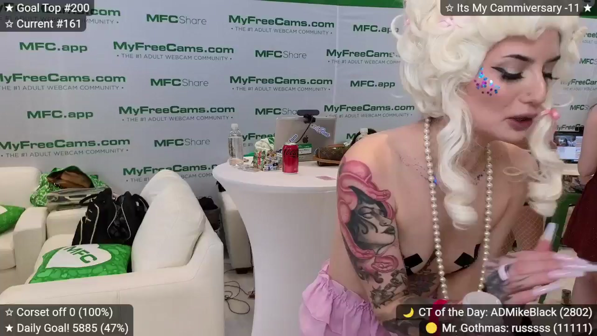 Gallery image thumbnail from elunaxc's myfreecams stream on, 01/24/2026, 04:01 image 4 of 20