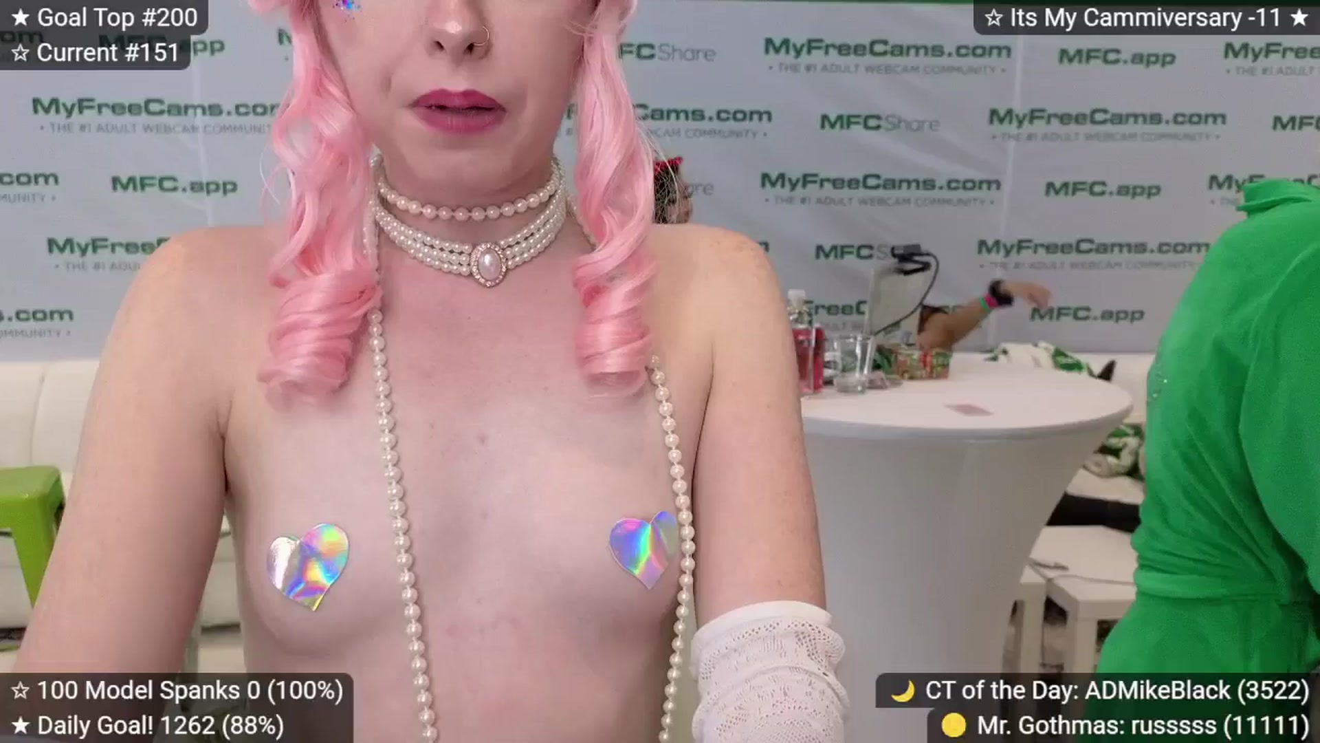 Gallery image thumbnail from elunaxc's myfreecams stream on, 01/24/2026, 04:01 image 18 of 20