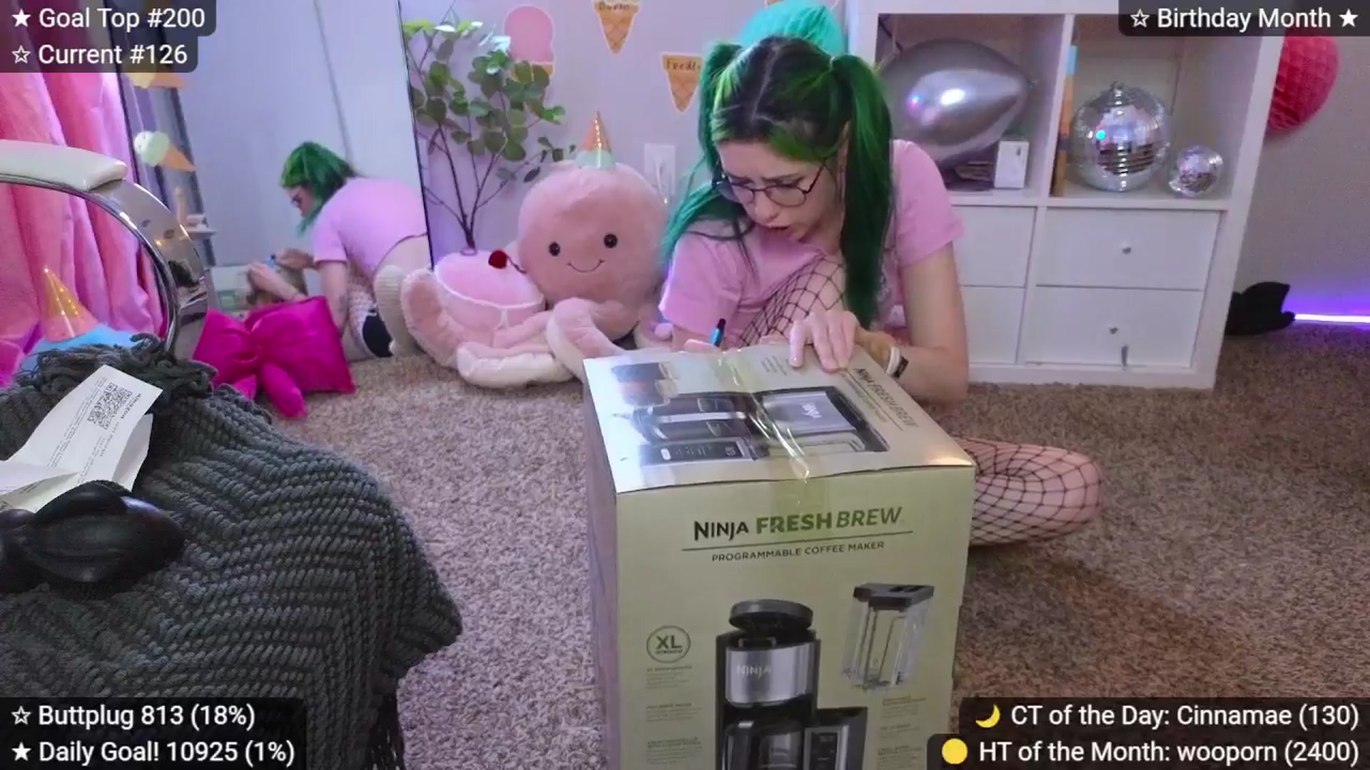 Gallery image thumbnail from elunaxc's myfreecams stream on, 02/08/2026, 03:28 image 7 of 20