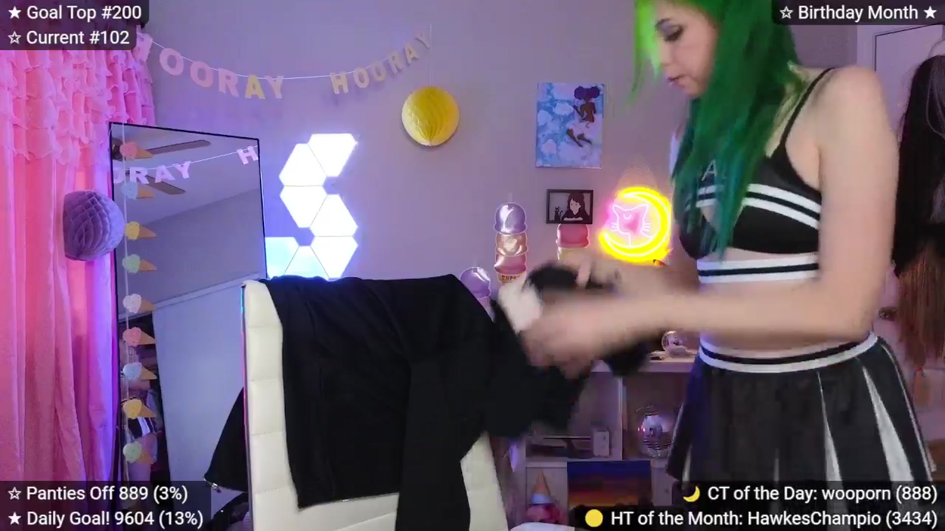 Gallery image thumbnail from elunaxc's myfreecams stream on, 02/09/2026, 01:27 image 14 of 20