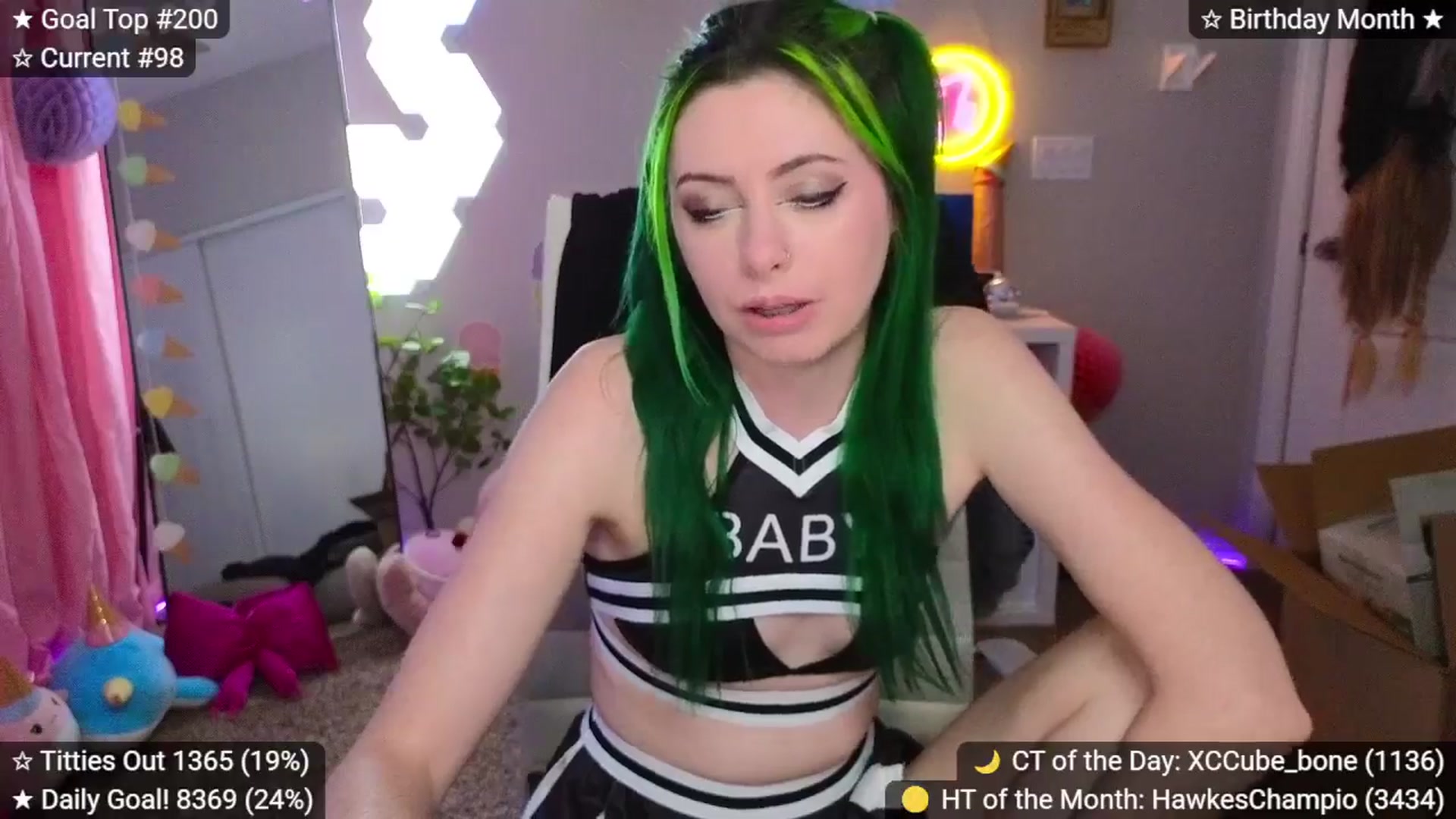 Gallery image thumbnail from elunaxc's myfreecams stream on, 02/09/2026, 04:05 image 4 of 20