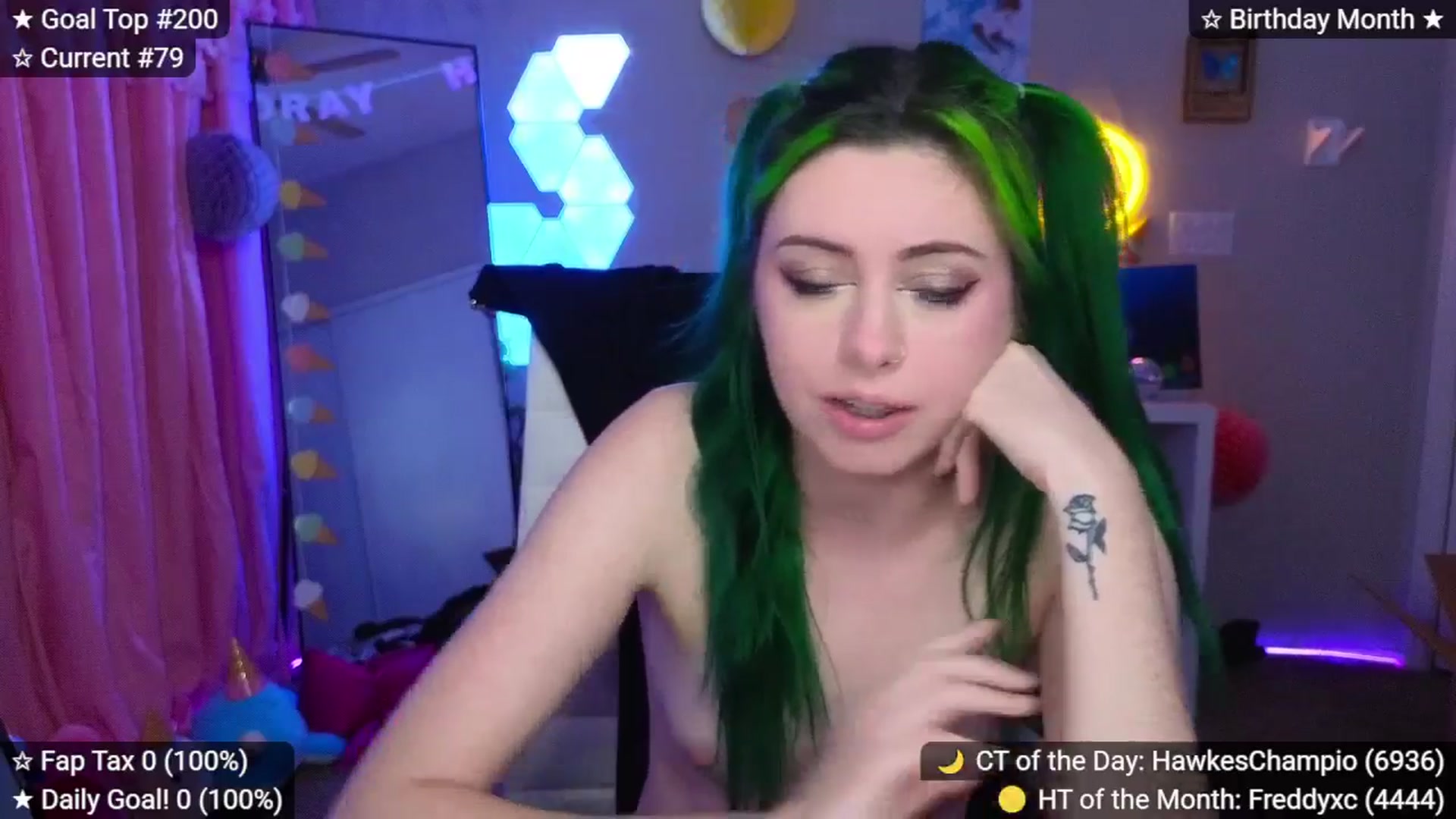 Gallery image thumbnail from elunaxc's myfreecams stream on, 02/09/2026, 04:05 image 17 of 20