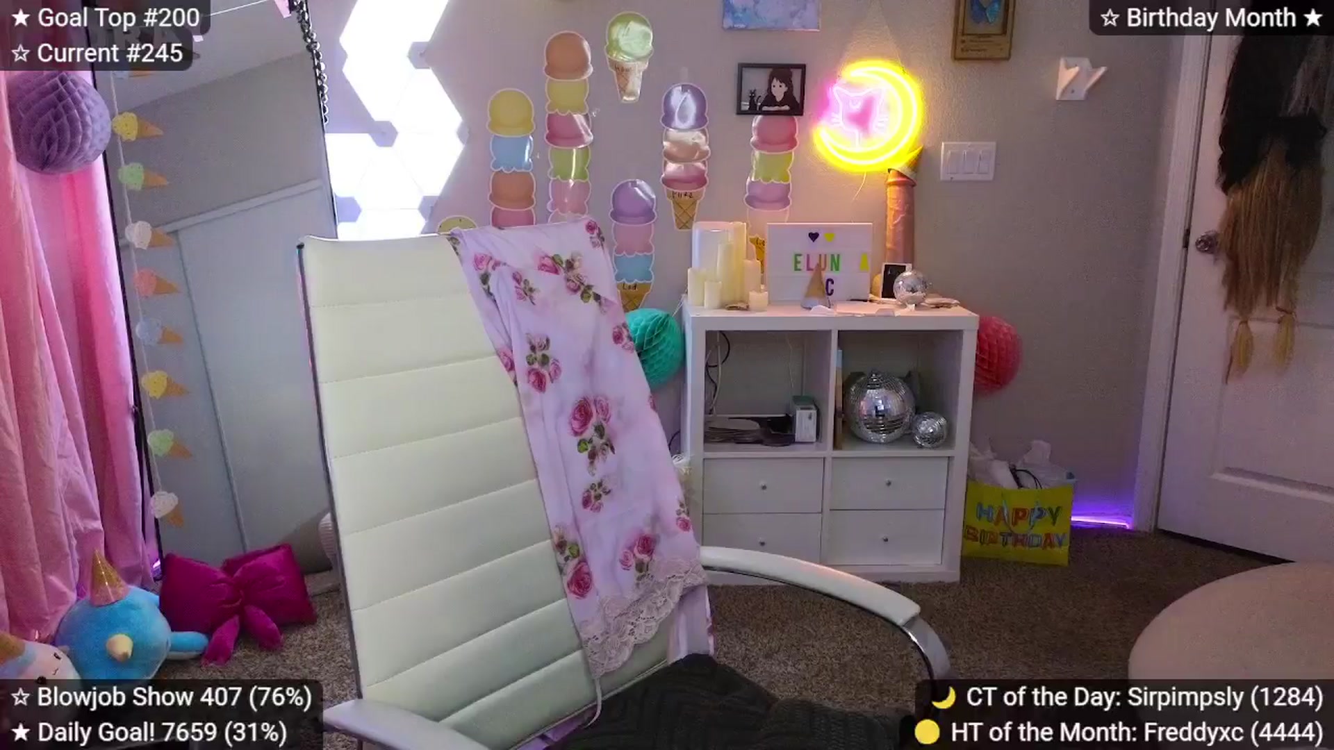 Gallery image thumbnail from elunaxc's myfreecams stream on, 02/22/2026, 02:54 image 9 of 20