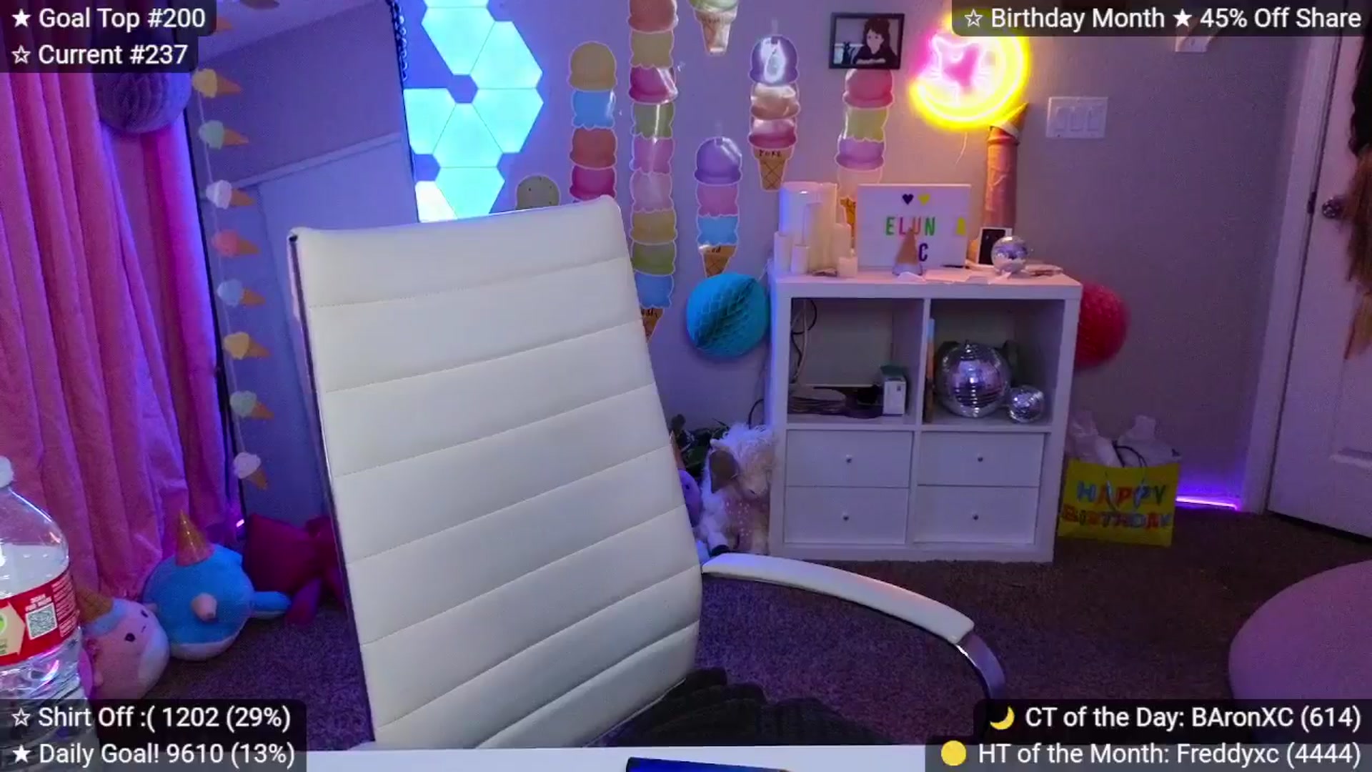 Gallery image thumbnail from elunaxc's myfreecams stream on, 02/23/2026, 04:08 image 10 of 20