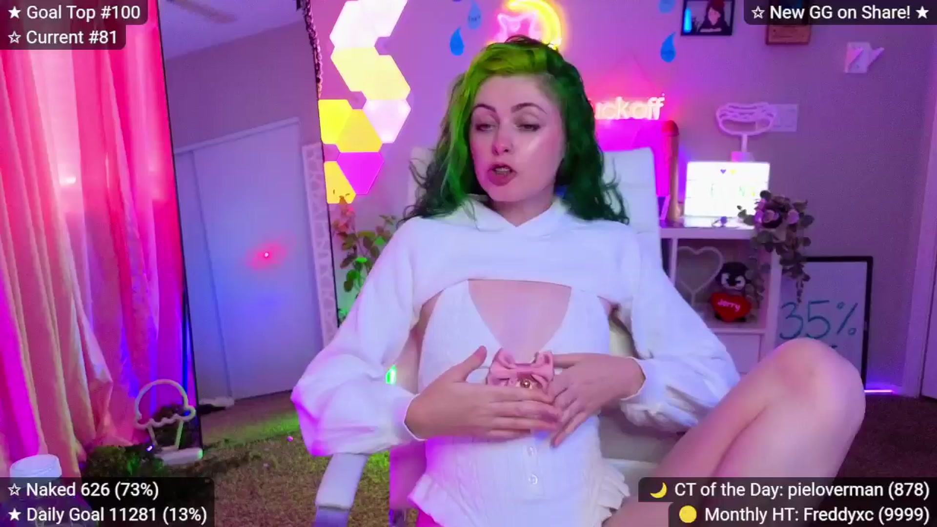 Gallery image thumbnail from elunaxc's myfreecams stream on, 04/06/2026, 02:30 image 7 of 20