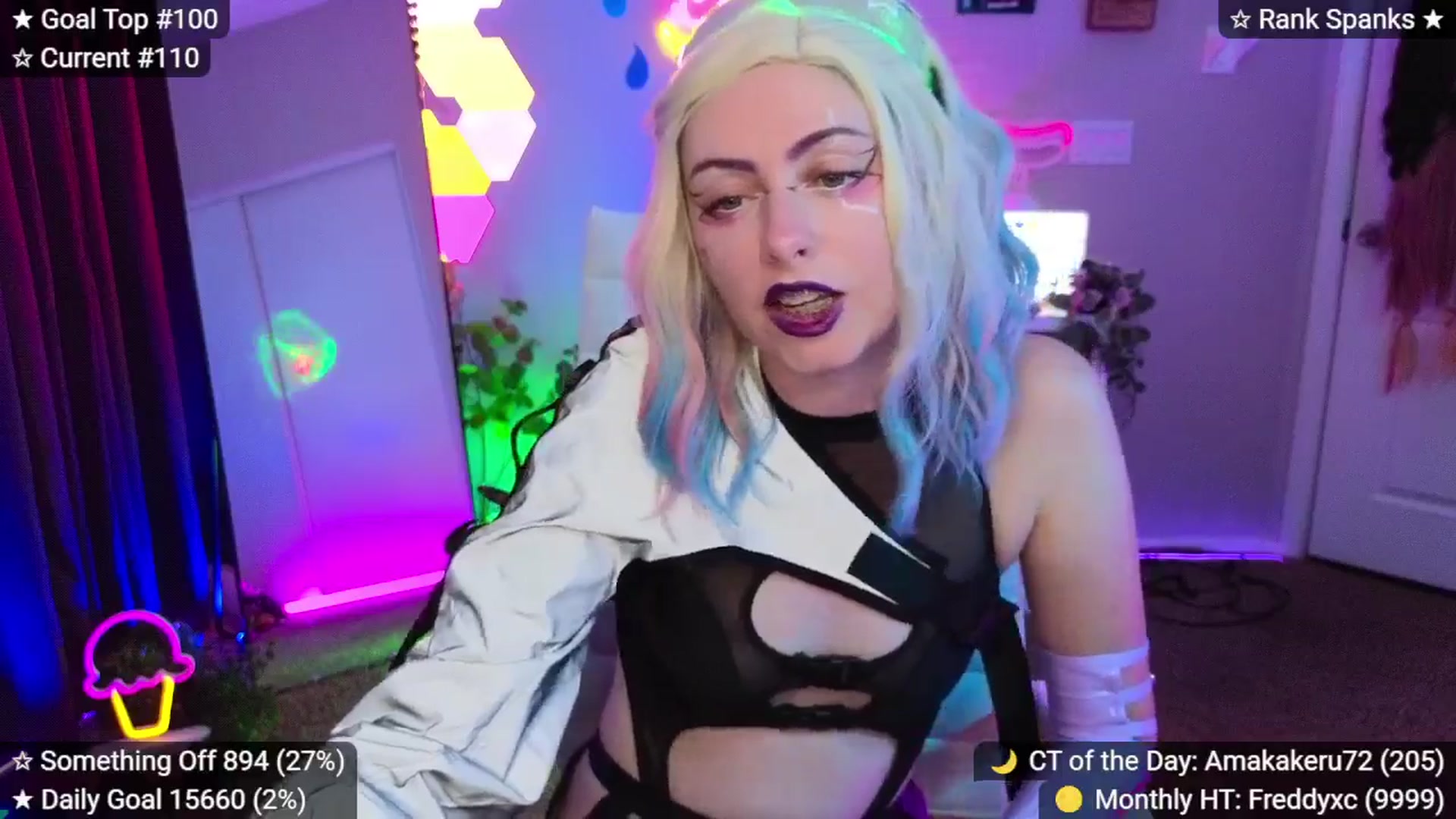 Gallery image thumbnail from elunaxc's myfreecams stream on, 04/18/2026, 01:27 image 19 of 20