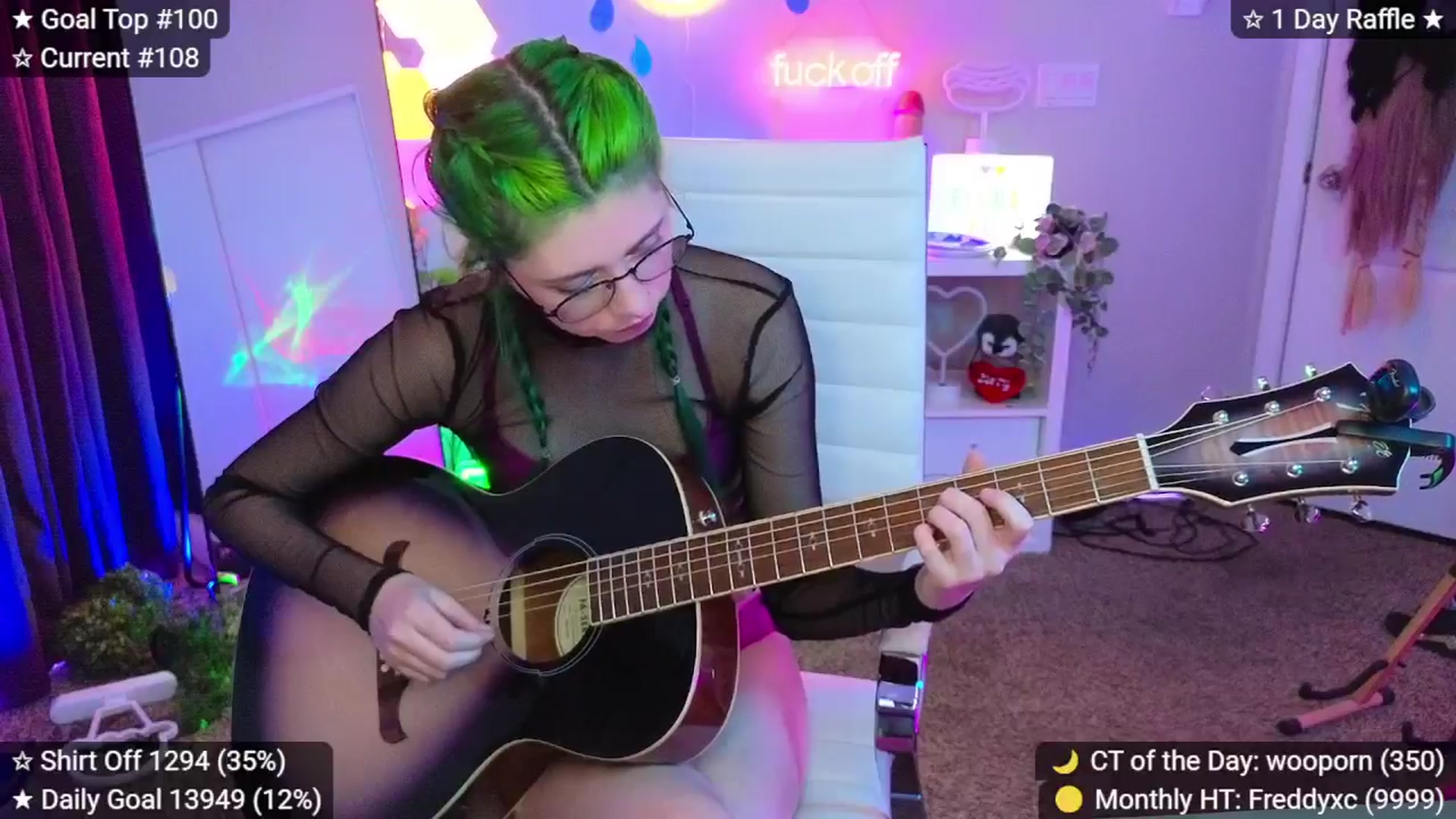 Gallery image thumbnail from elunaxc's myfreecams stream on, 04/18/2026, 21:40 image 3 of 20