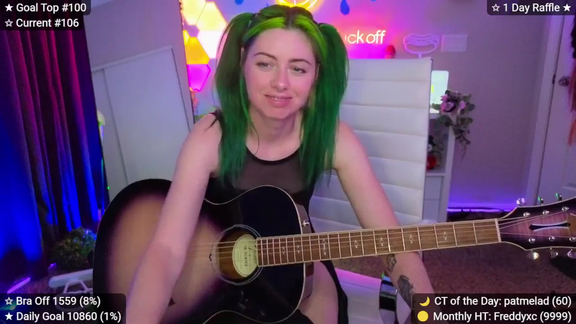 Gallery image thumbnail from elunaxc's myfreecams stream on, 04/20/2026, 01:18 image 11 of 20