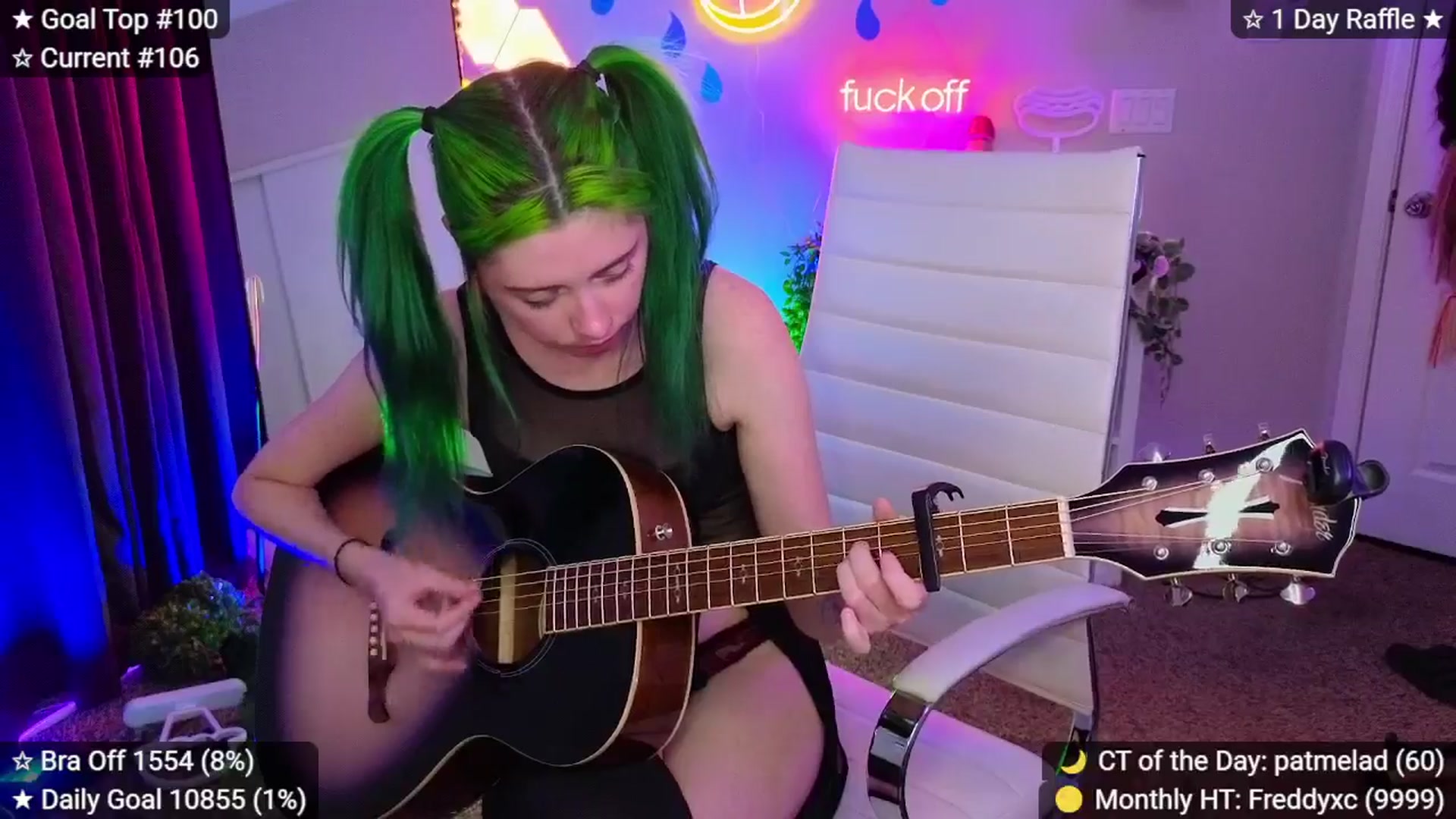 Gallery image thumbnail from elunaxc's myfreecams stream on, 04/20/2026, 01:18 image 14 of 20