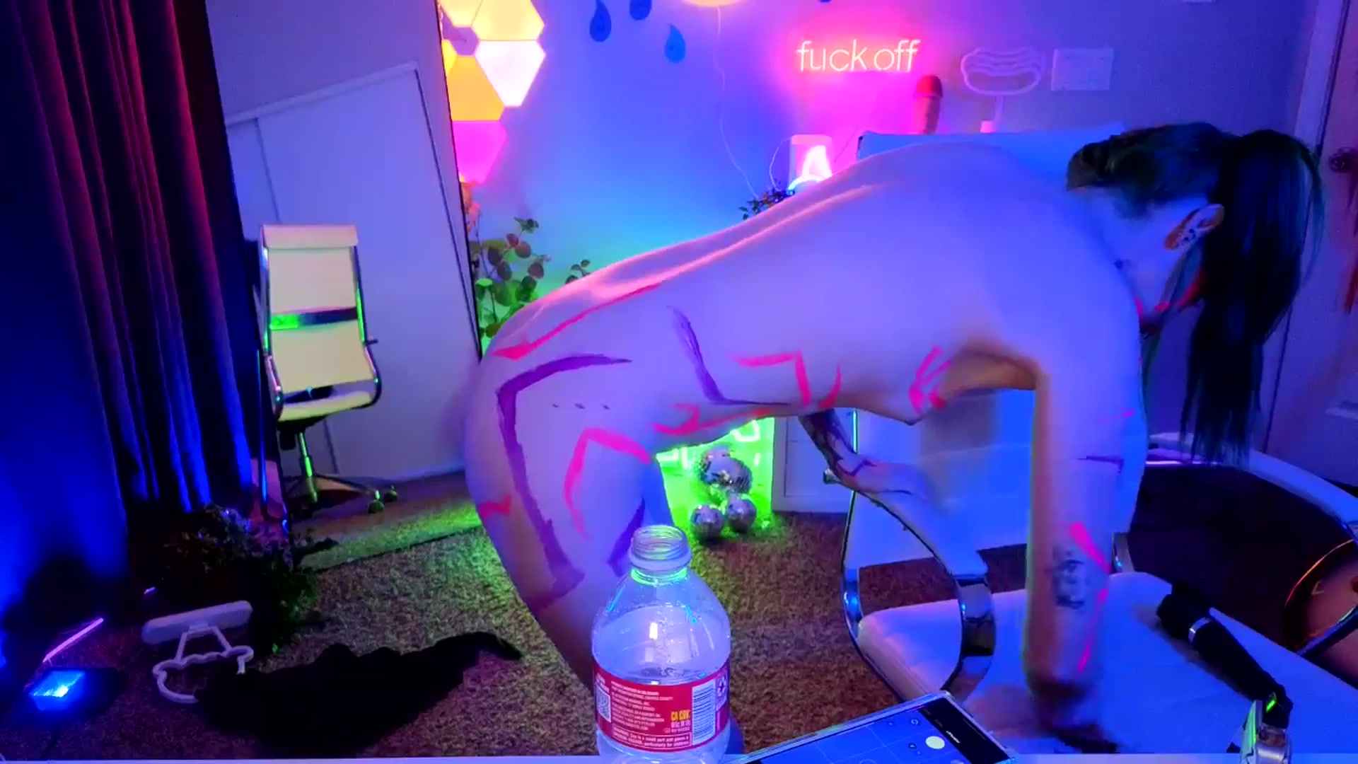 Gallery image thumbnail from elunaxc's myfreecams stream on, 04/20/2026, 03:00 image 11 of 20