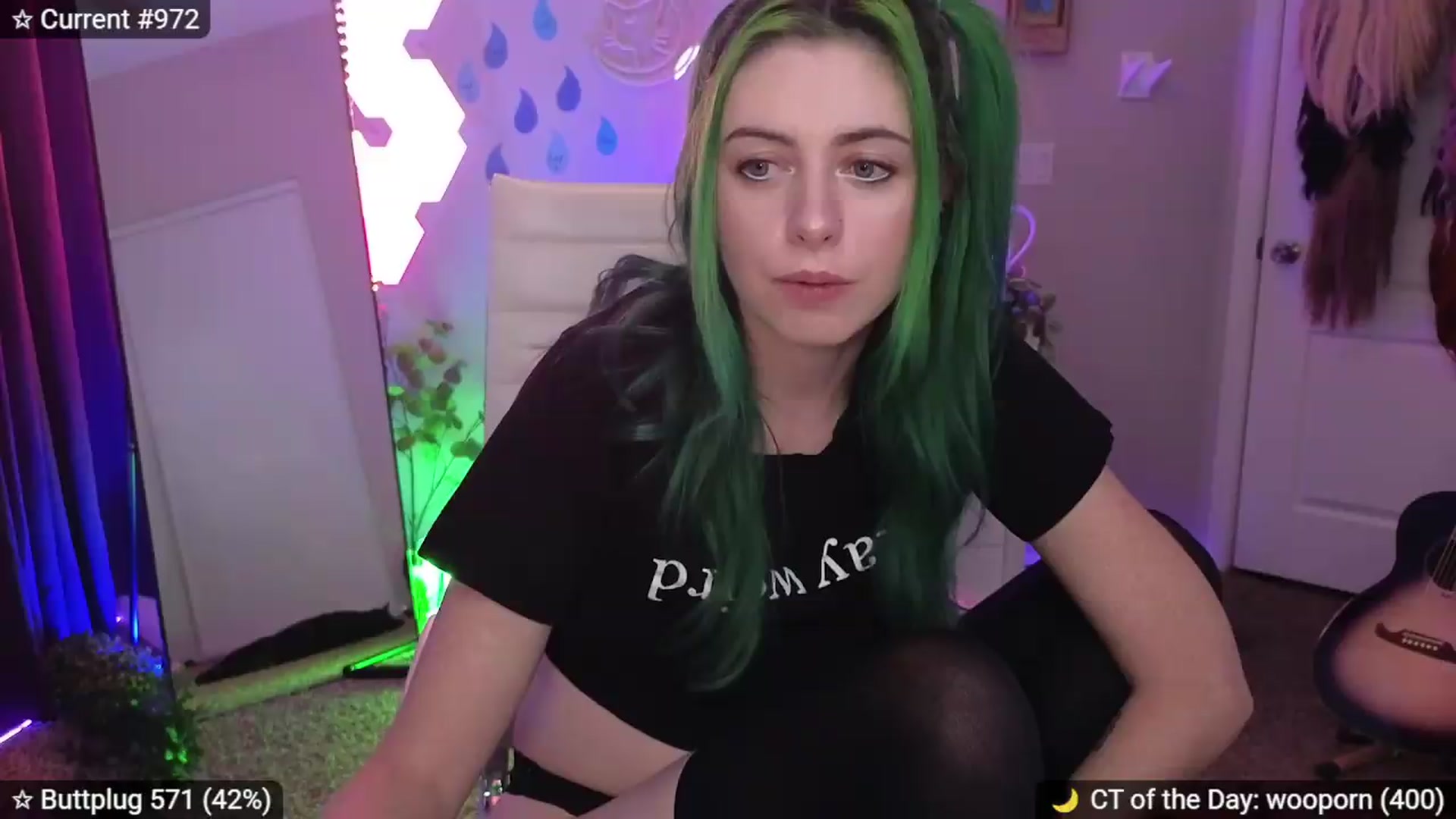 Gallery image thumbnail from elunaxc's myfreecams stream on, 05/16/2026, 24:01 image 2 of 20