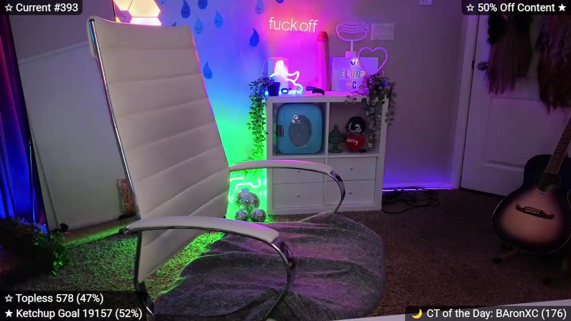 Gallery image thumbnail from elunaxc's myfreecams stream on, 05/30/2026, 01:51 image 16 of 20