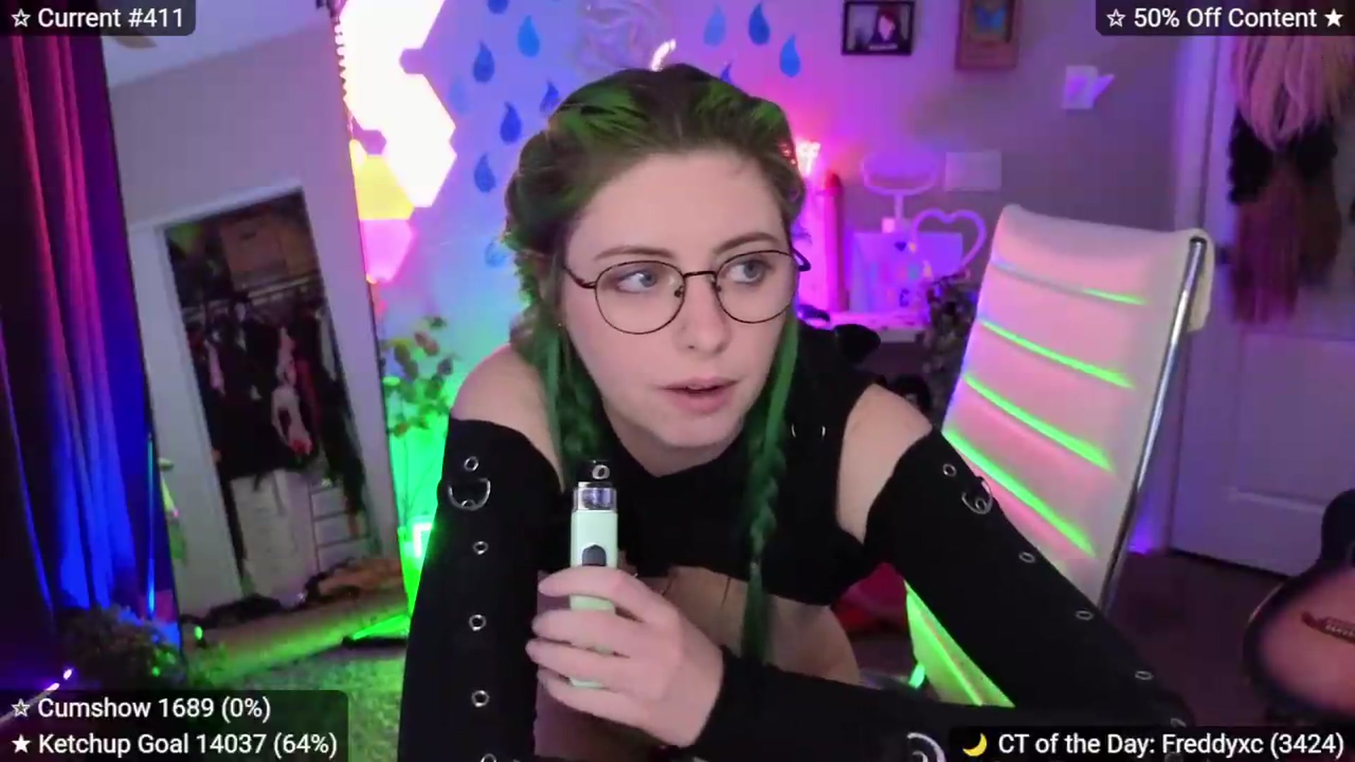 Gallery image thumbnail from elunaxc's myfreecams stream on, 06/01/2026, 03:15 image 16 of 20
