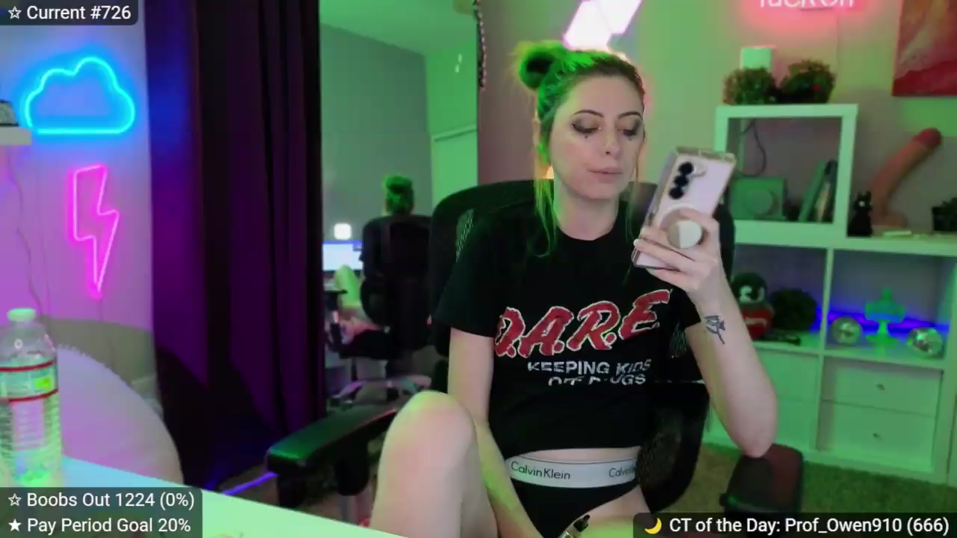 Gallery image thumbnail from elunaxc's myfreecams stream on, 06/15/2026, 03:51 image 12 of 20