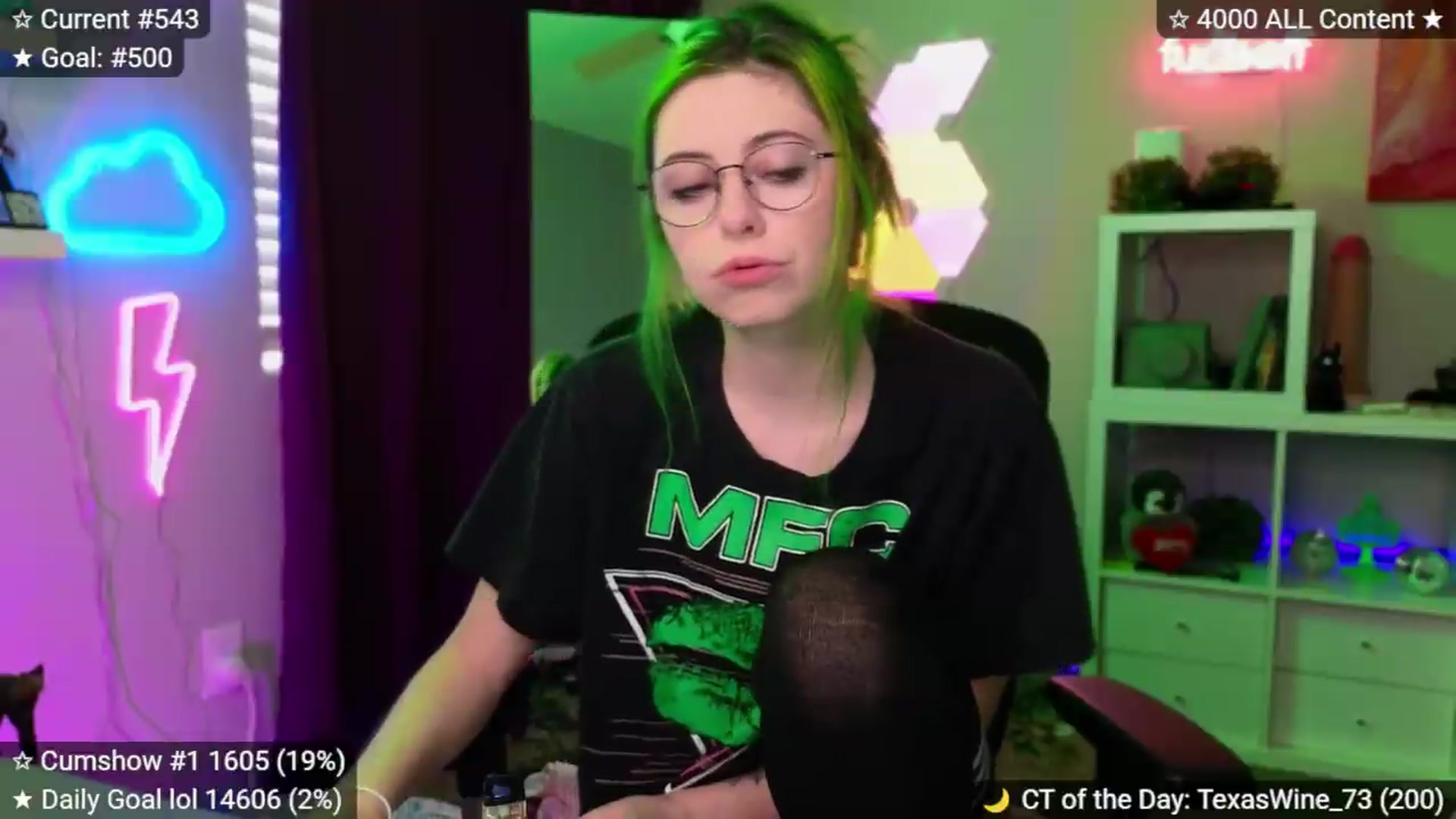 Gallery image thumbnail from elunaxc's myfreecams stream on, 06/28/2026, 03:56 image 6 of 20
