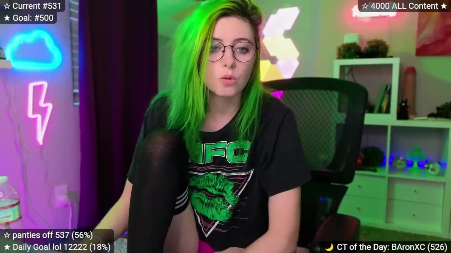 Gallery image thumbnail from elunaxc's myfreecams stream on, 06/28/2026, 03:56 image 16 of 20