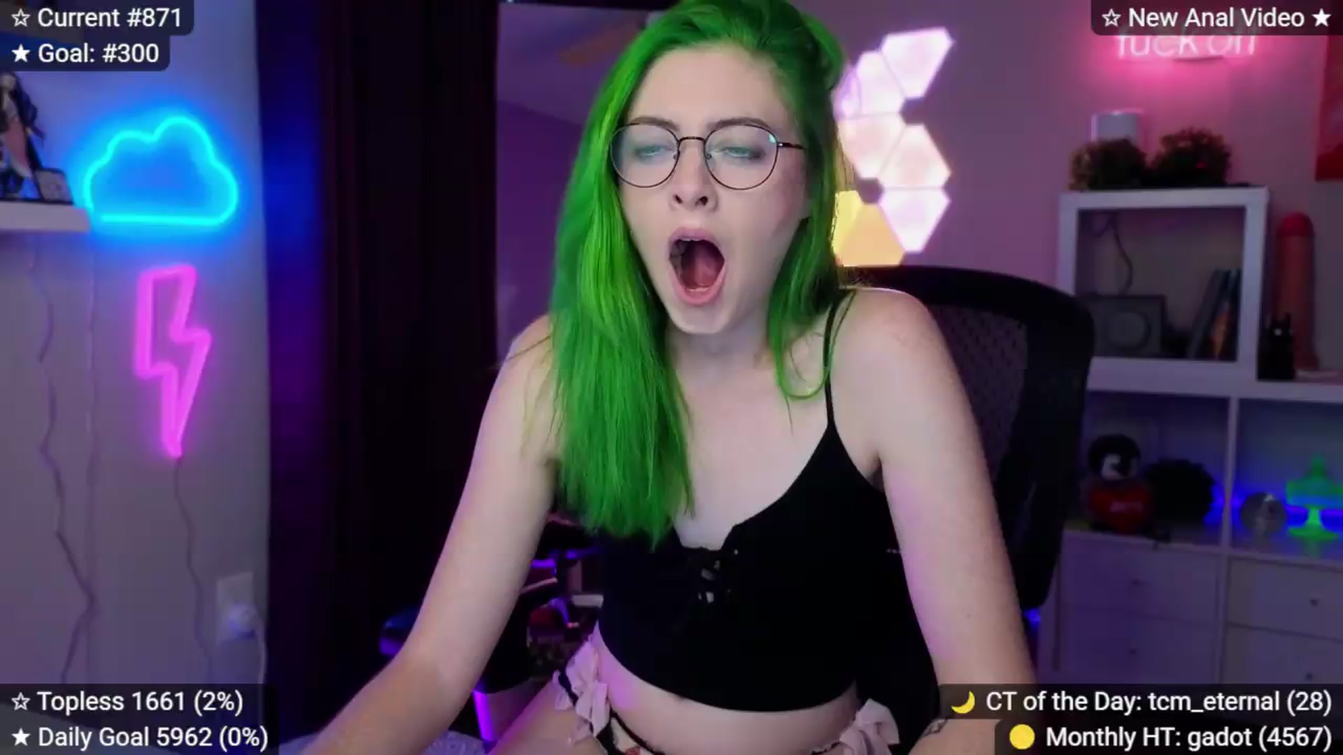 Gallery image thumbnail from elunaxc's myfreecams stream on, 07/13/2026, 24:20 image 5 of 20
