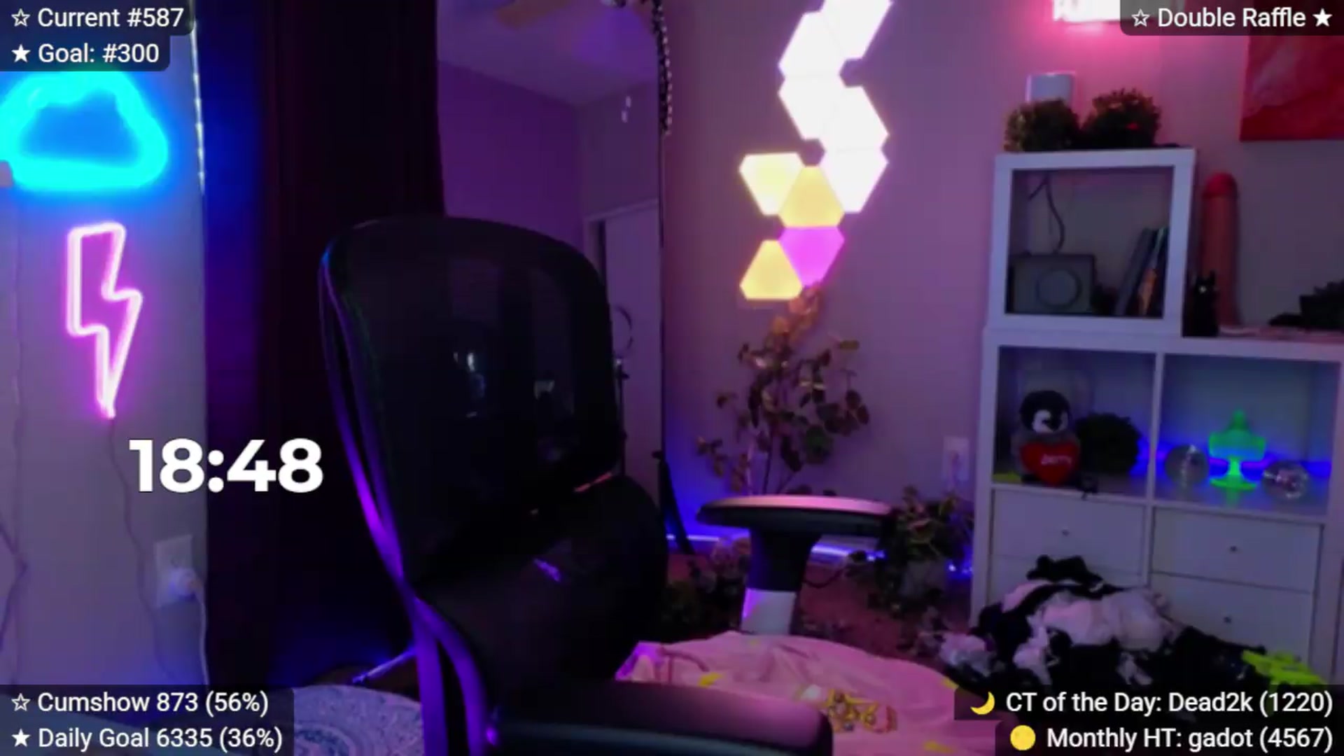 Gallery image thumbnail from elunaxc's myfreecams stream on, 07/20/2026, 24:58 image 12 of 20