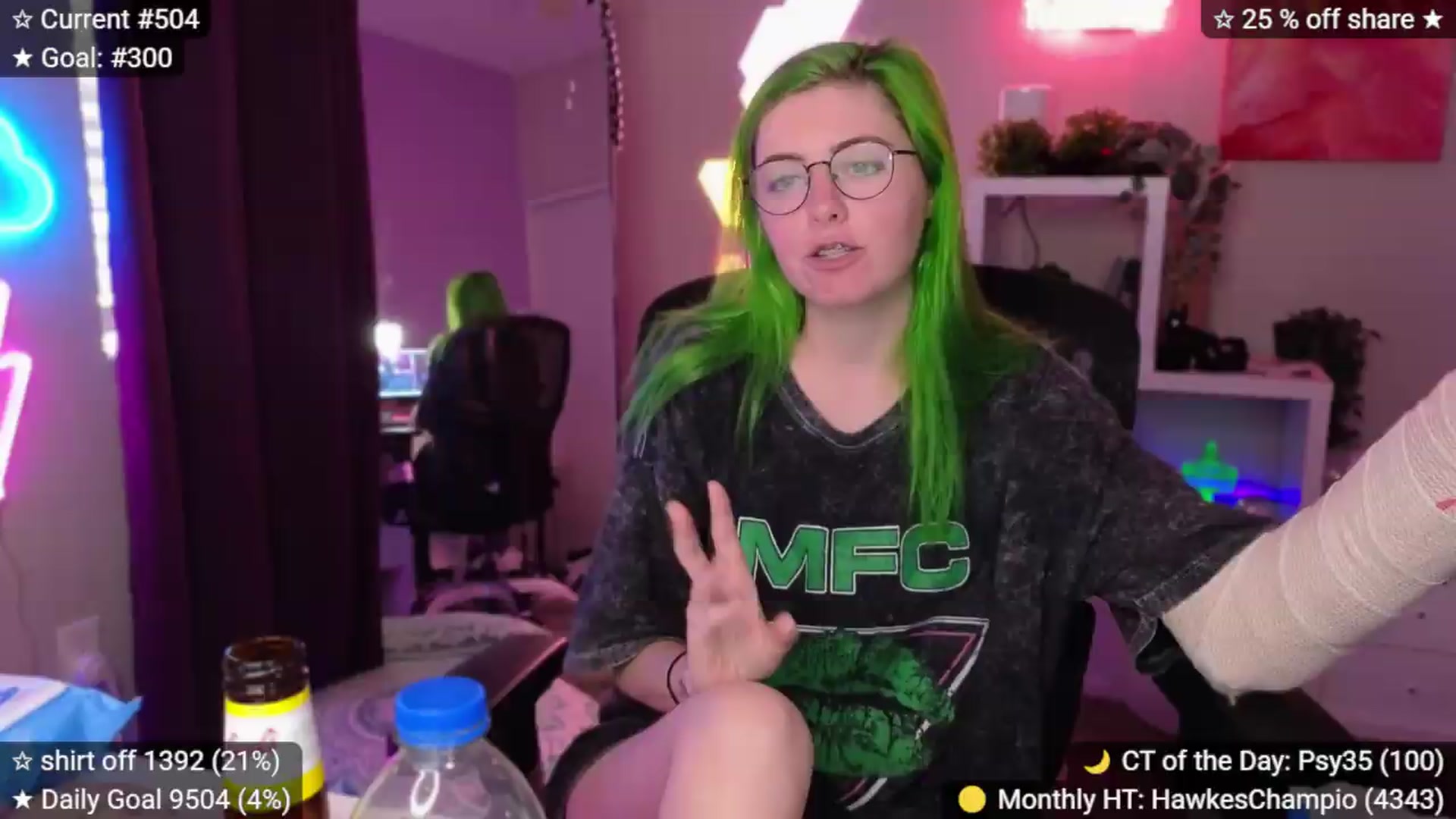 Gallery image thumbnail from elunaxc's myfreecams stream on, 08/17/2026, 01:57 image 13 of 20