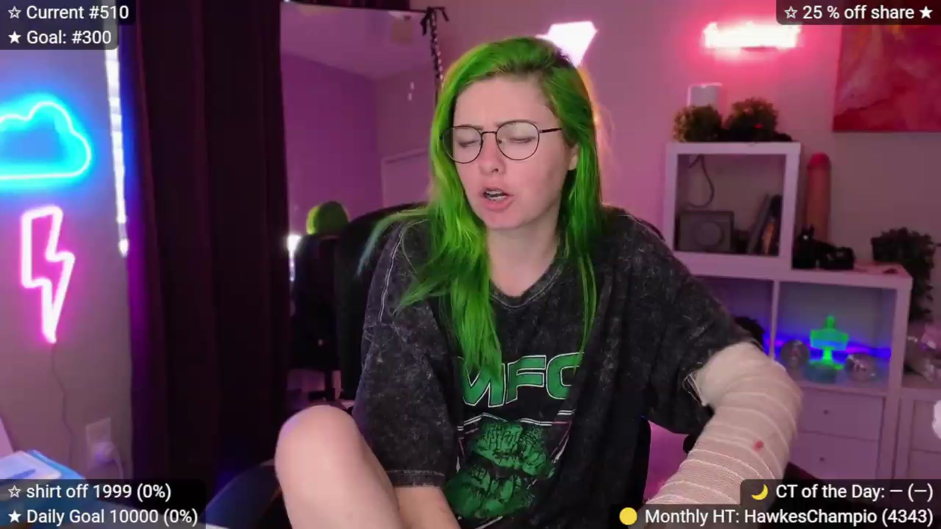 Gallery image thumbnail from elunaxc's myfreecams stream on, 08/17/2026, 01:57 image 2 of 20