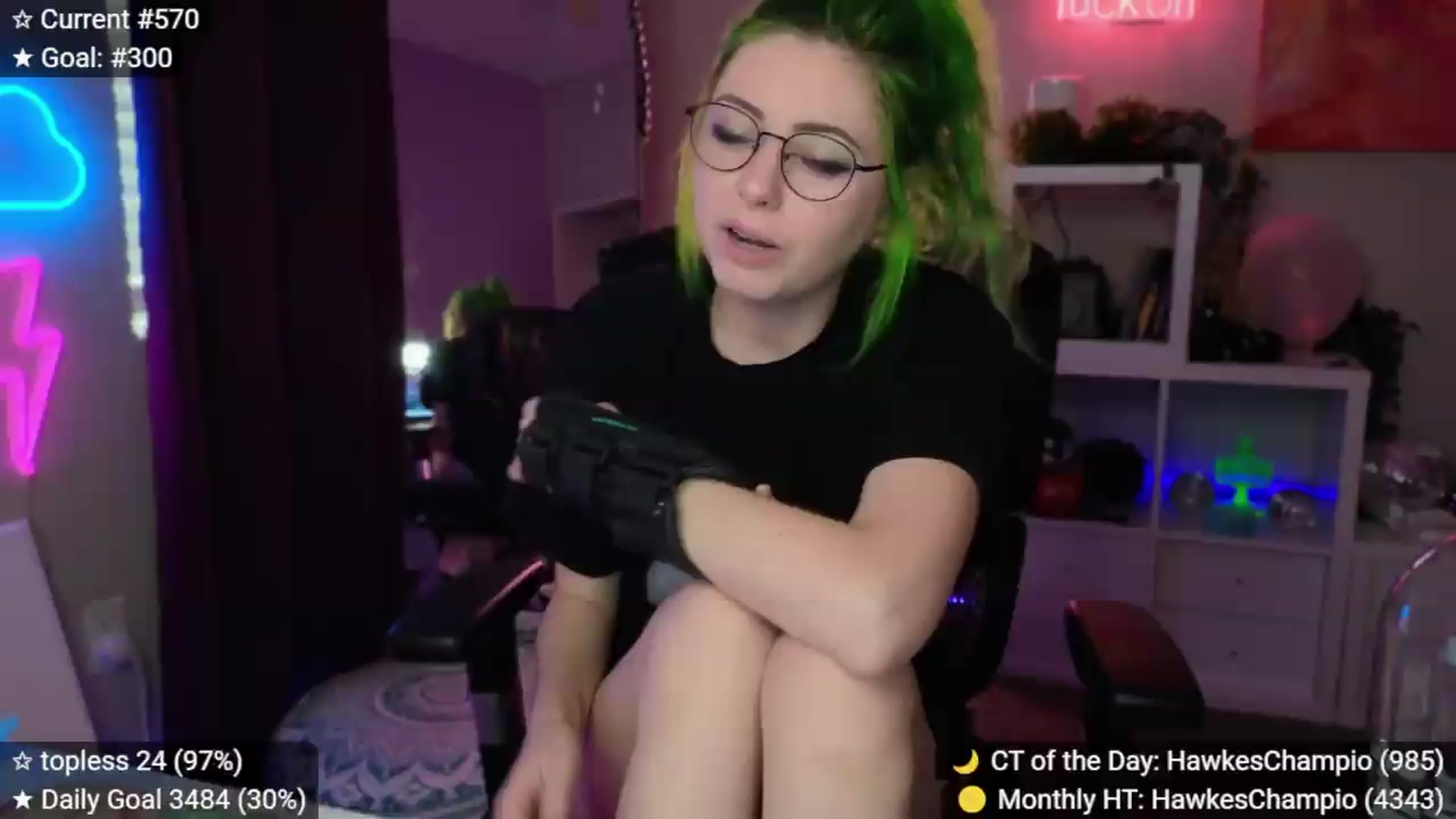 Gallery image thumbnail from elunaxc's myfreecams stream on, 08/24/2026, 01:08 image 13 of 20