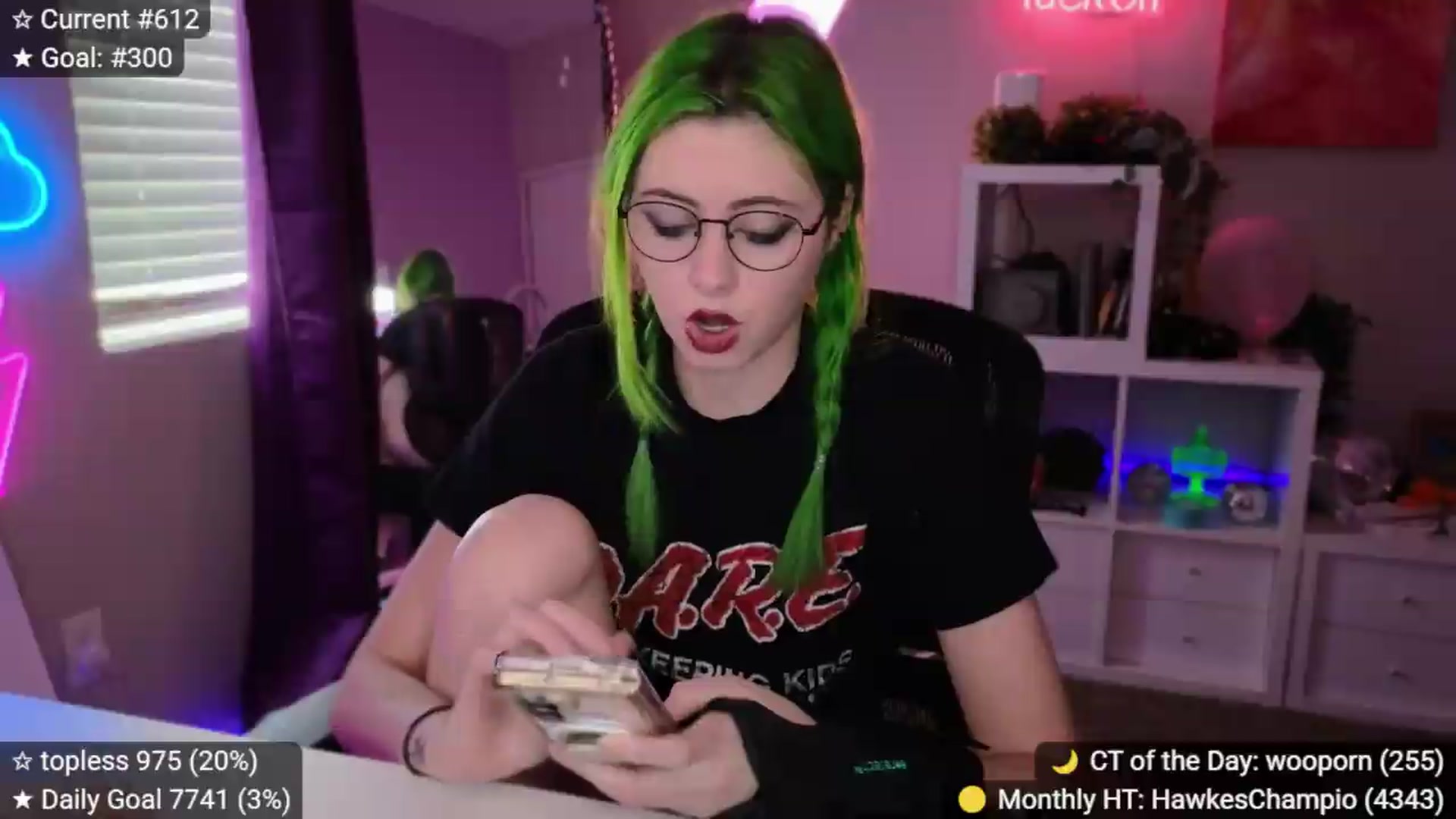 Gallery image thumbnail from elunaxc's myfreecams stream on, 08/28/2026, 23:42 image 4 of 20