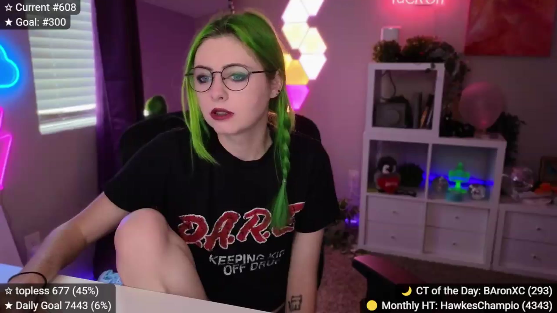 Gallery image thumbnail from elunaxc's myfreecams stream on, 08/28/2026, 23:42 image 7 of 20