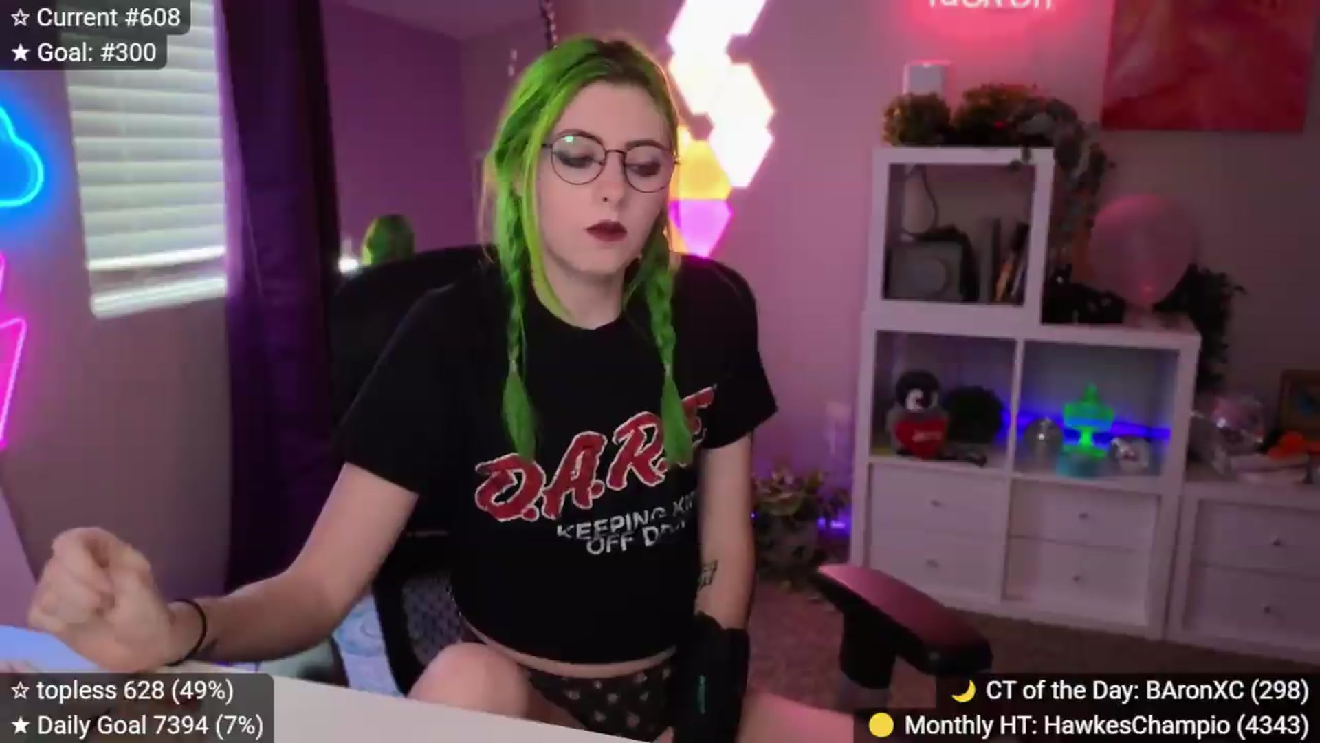 Gallery image thumbnail from elunaxc's myfreecams stream on, 08/28/2026, 23:42 image 19 of 20