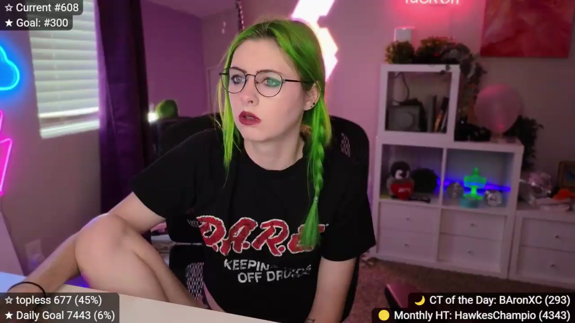 Gallery image thumbnail from elunaxc's myfreecams stream on, 08/28/2026, 23:42 image 10 of 20