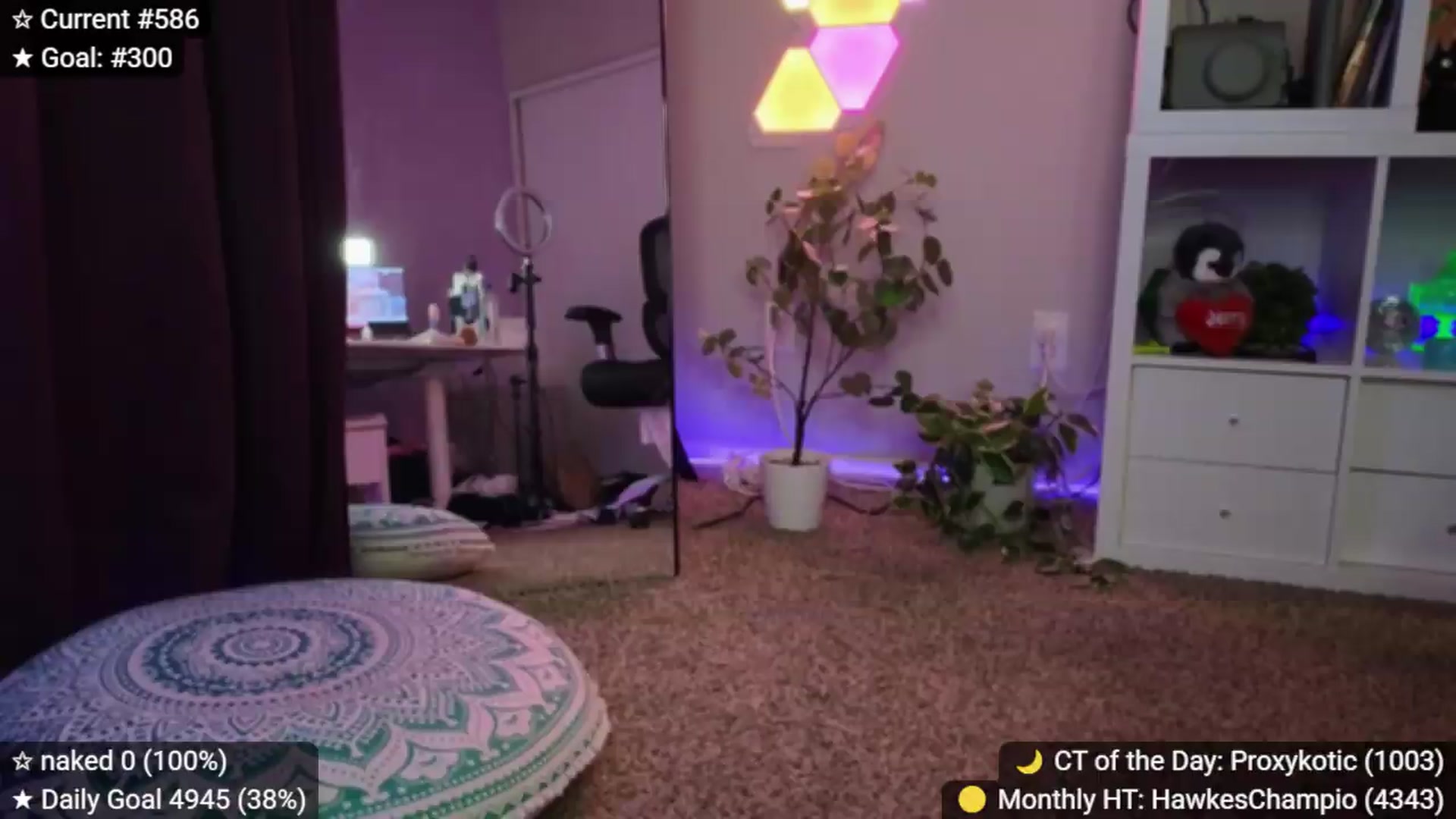 Gallery image thumbnail from elunaxc's myfreecams stream on, 08/29/2026, 02:29 image 14 of 20