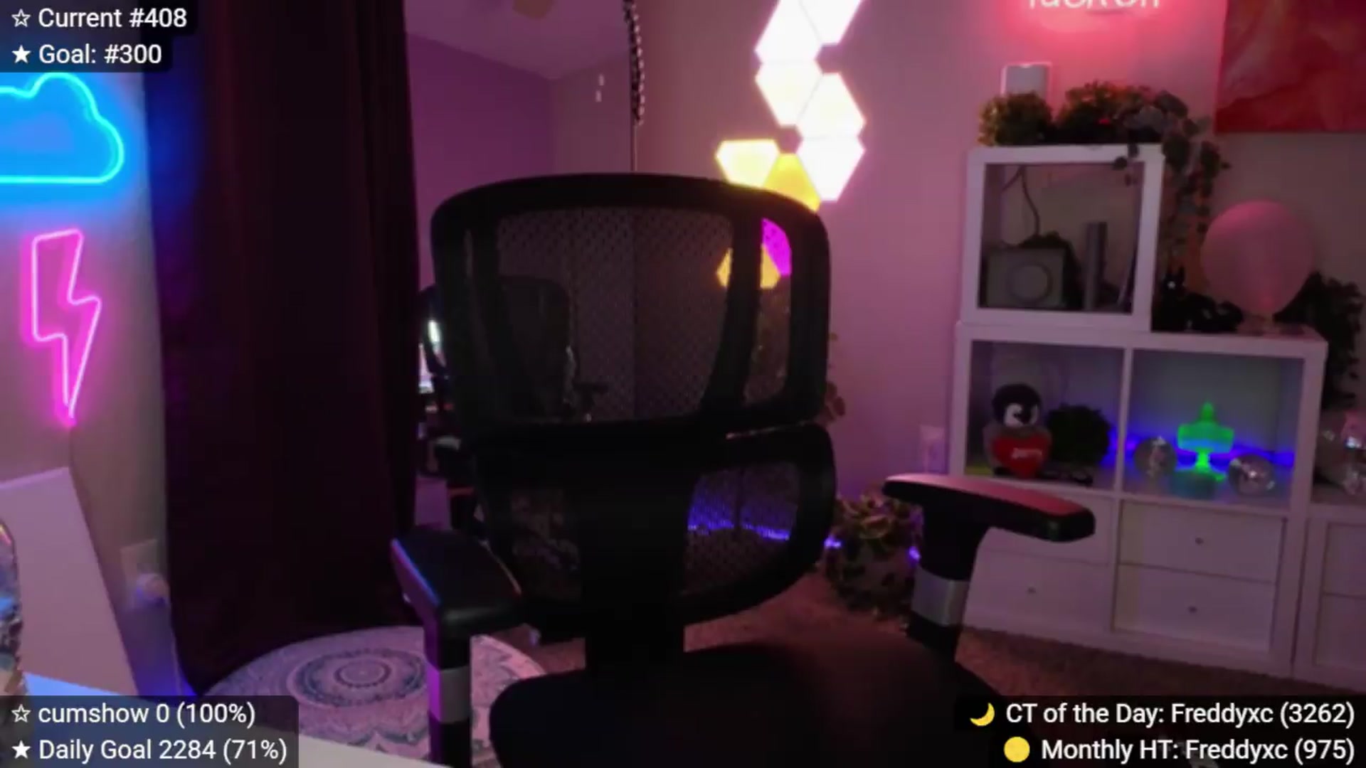 Gallery image thumbnail from elunaxc's myfreecams stream on, 09/05/2026, 04:04 image 15 of 20