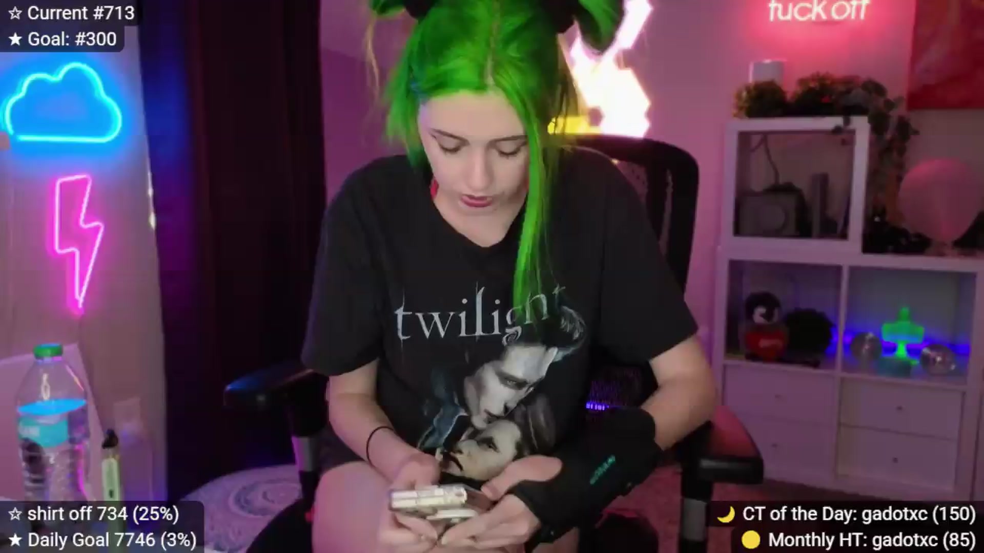 Gallery image thumbnail from elunaxc's myfreecams stream on, 09/05/2026, 04:04 image 2 of 20