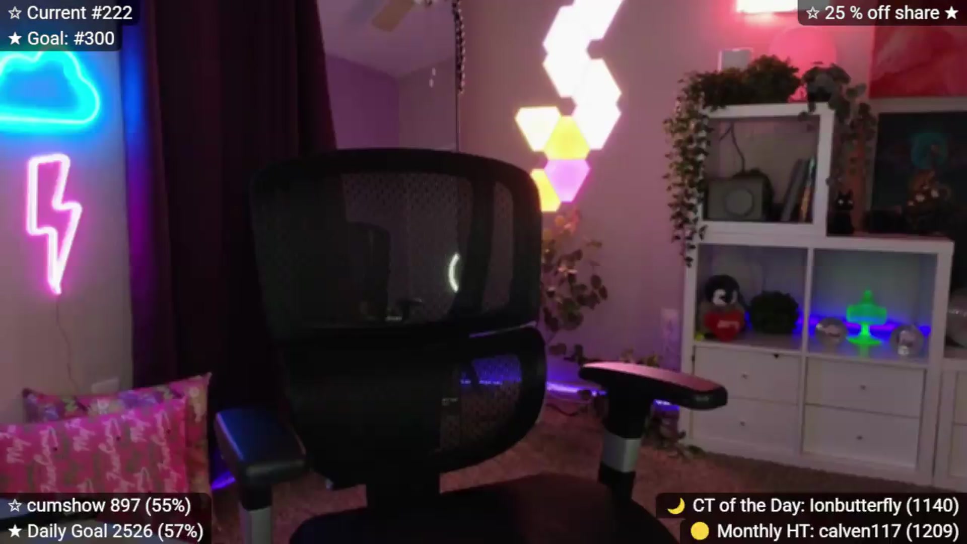 Gallery image thumbnail from elunaxc's myfreecams stream on, 09/13/2026, 03:28 image 14 of 20
