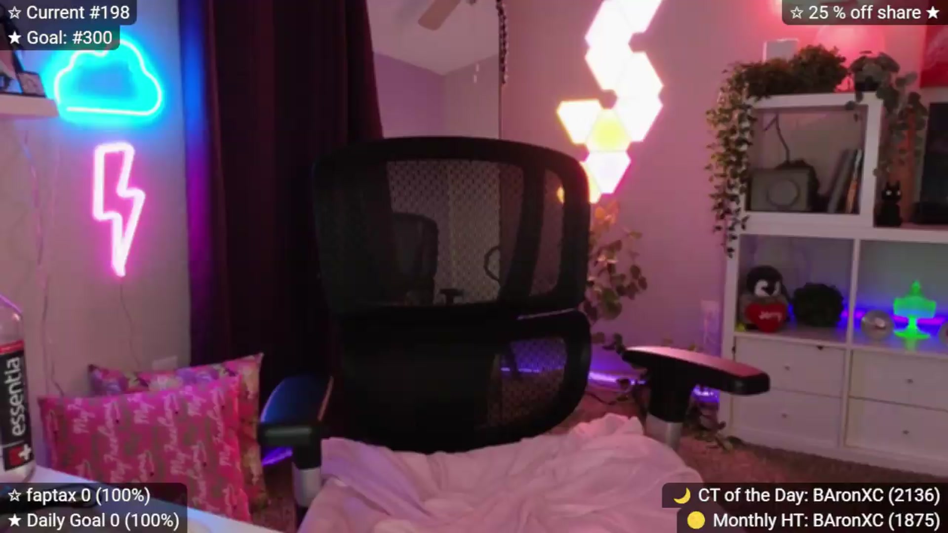 Gallery image thumbnail from elunaxc's myfreecams stream on, 09/13/2026, 04:10 image 20 of 20