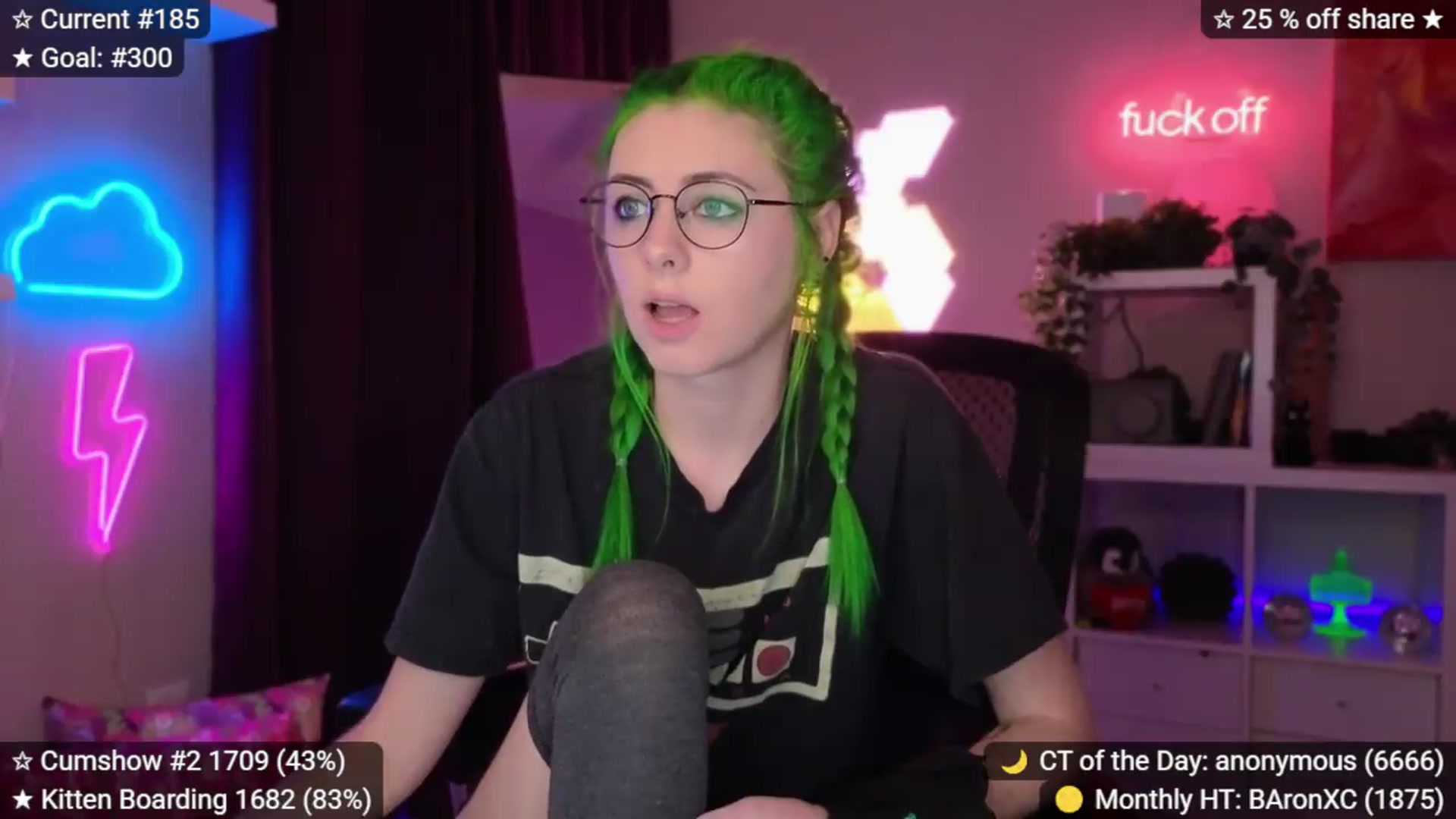 Gallery image thumbnail from elunaxc's myfreecams stream on, 09/14/2026, 02:25 image 17 of 20