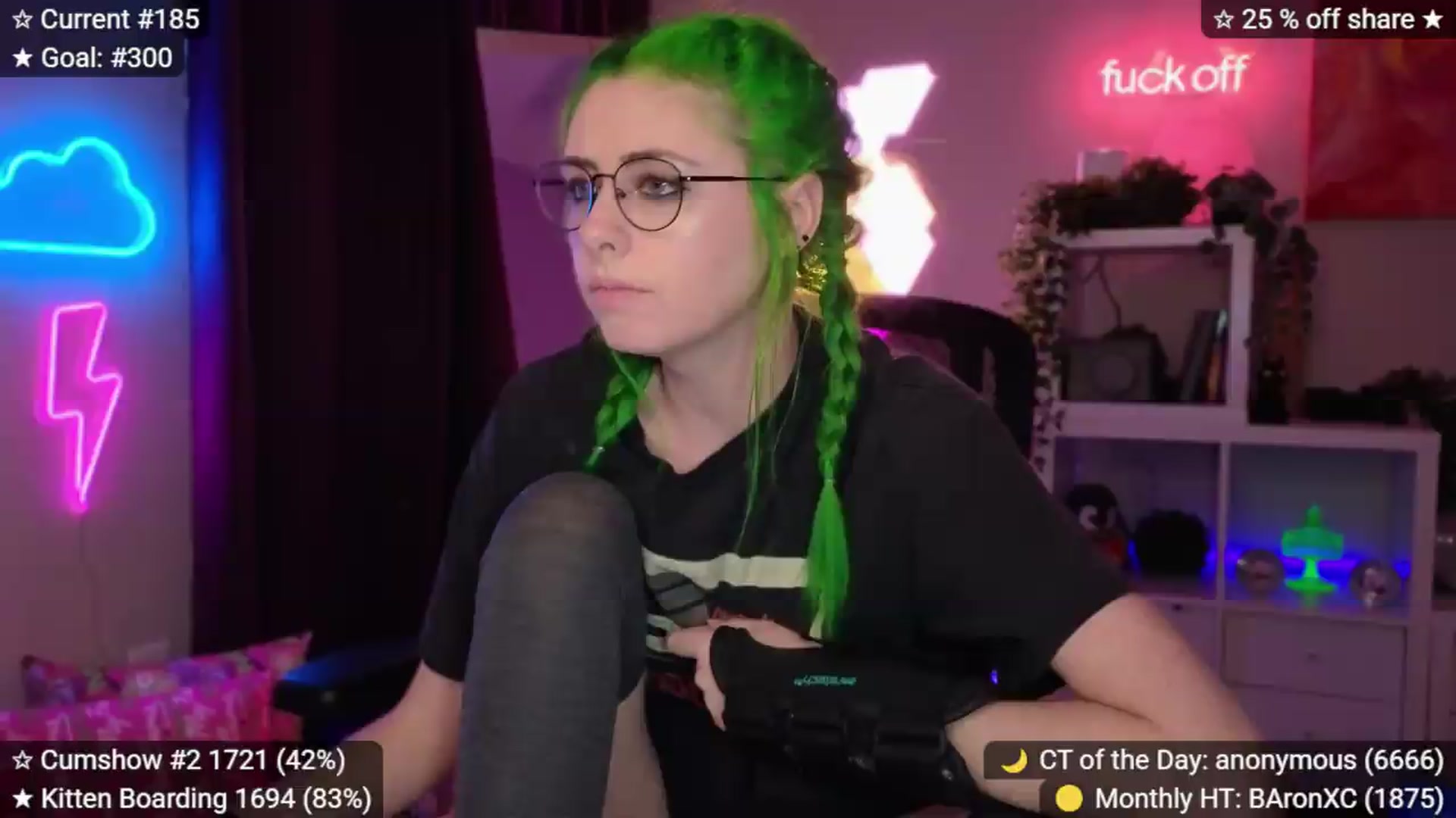 Gallery image thumbnail from elunaxc's myfreecams stream on, 09/14/2026, 02:25 image 9 of 20