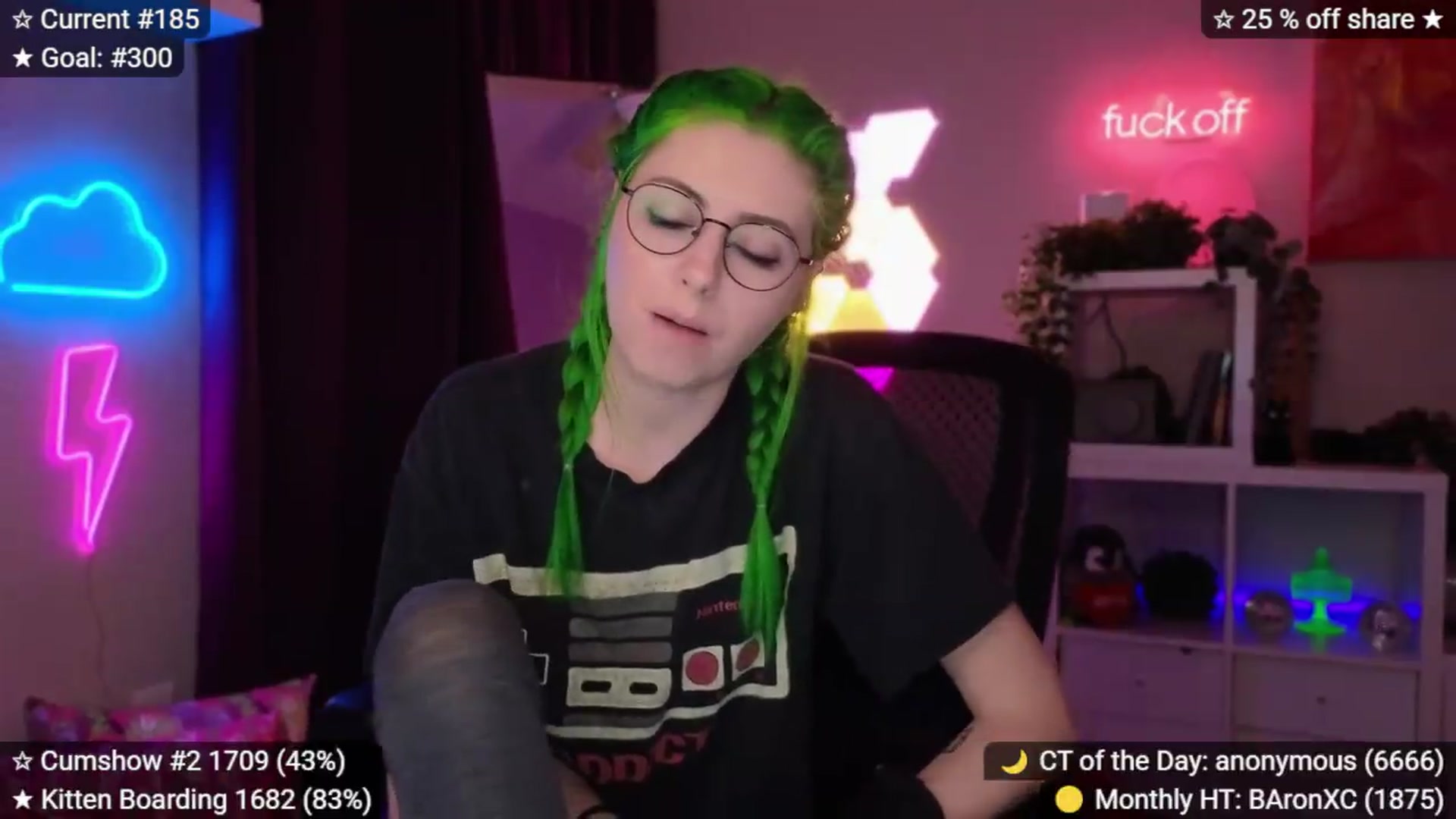Gallery image thumbnail from elunaxc's myfreecams stream on, 09/14/2026, 02:25 image 18 of 20