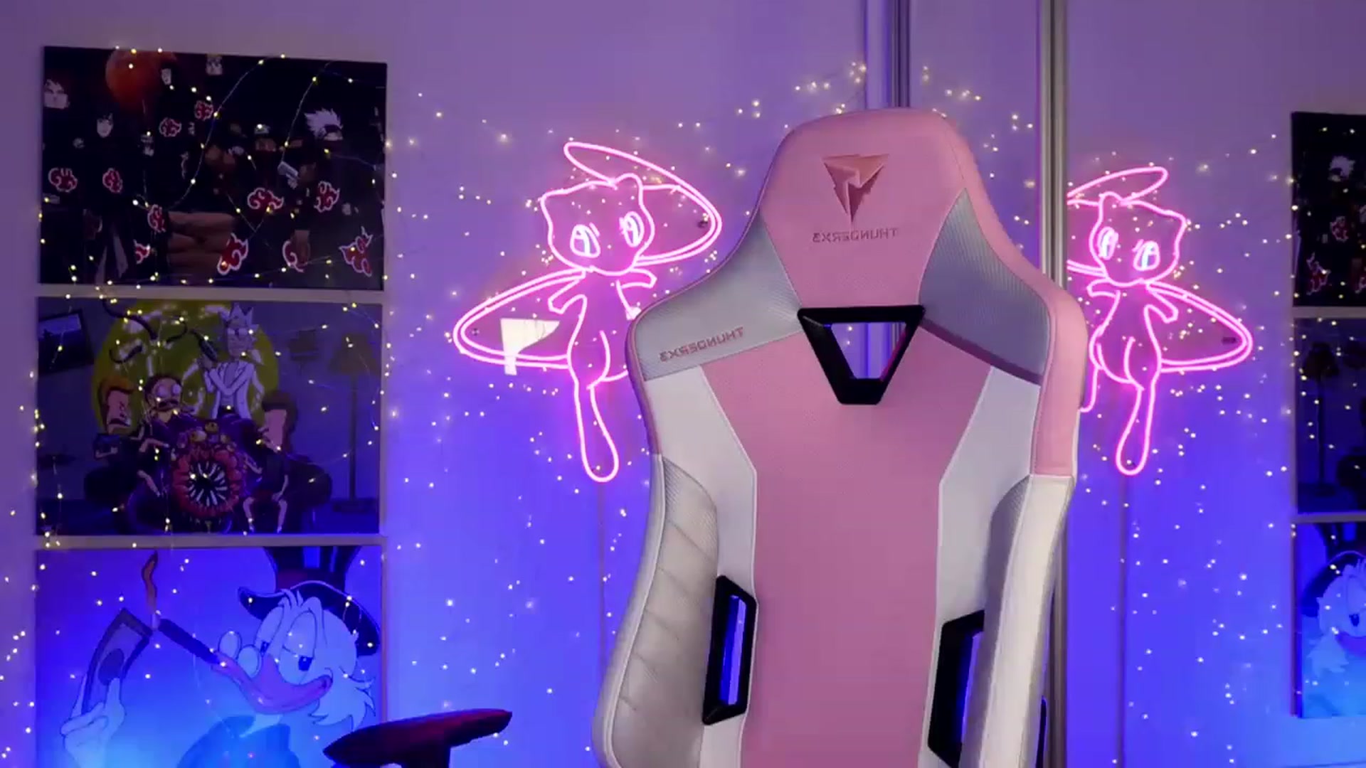 Gallery image thumbnail from em_hill's myfreecams stream on, 06/18/2023, 21:21 image 20 of 20