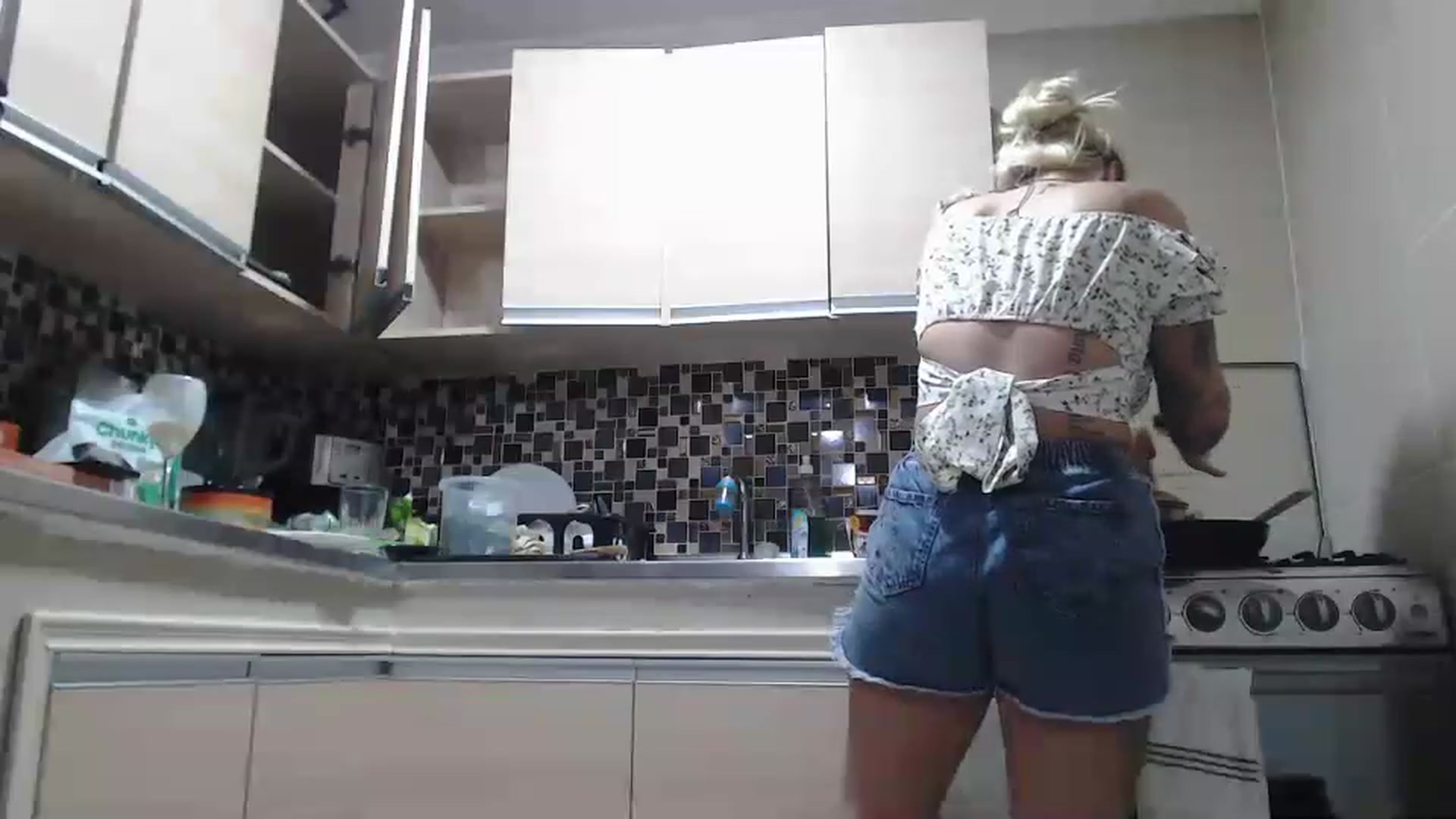 Gallery image thumbnail from embermae's myfreecams stream on, 11/25/2022, 01:07 image 6 of 20