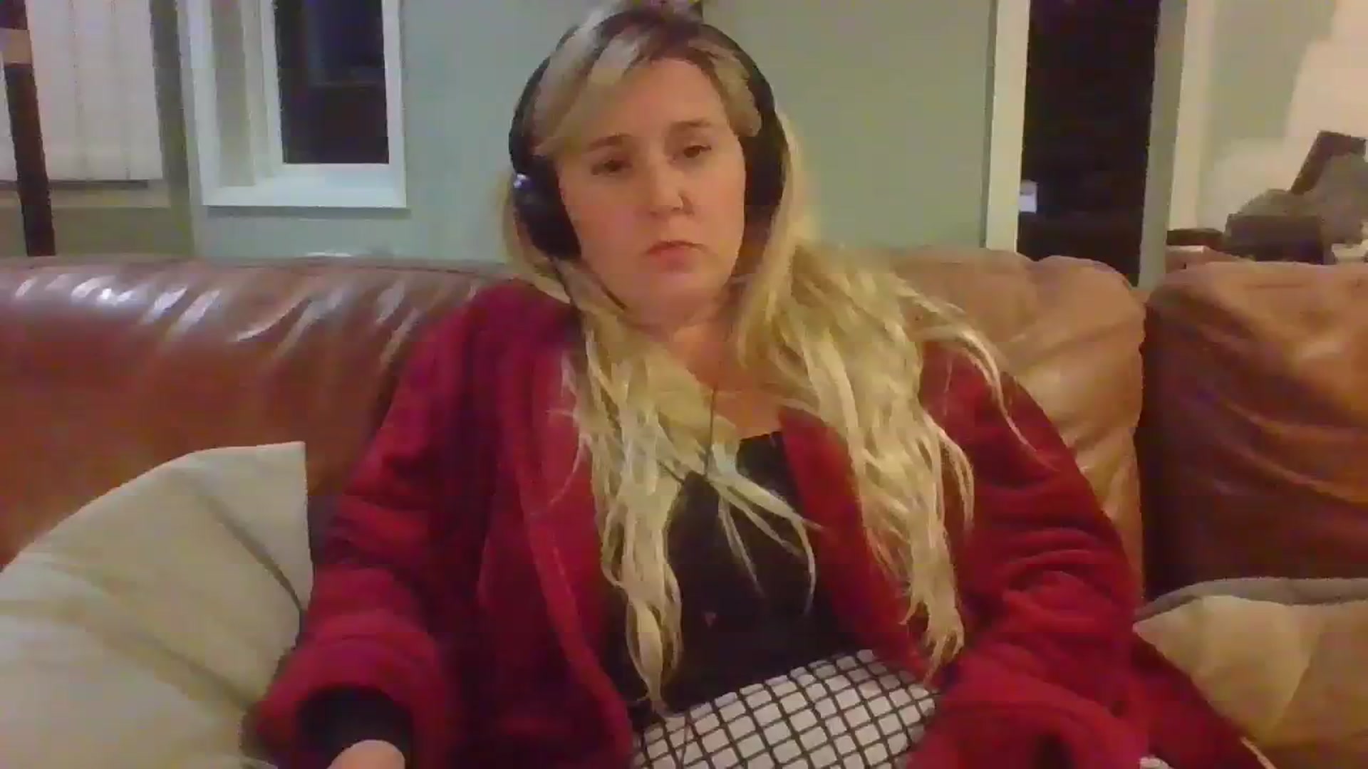 Gallery image thumbnail from embermae's myfreecams stream on, 10/30/2023, 04:13 image 12 of 20