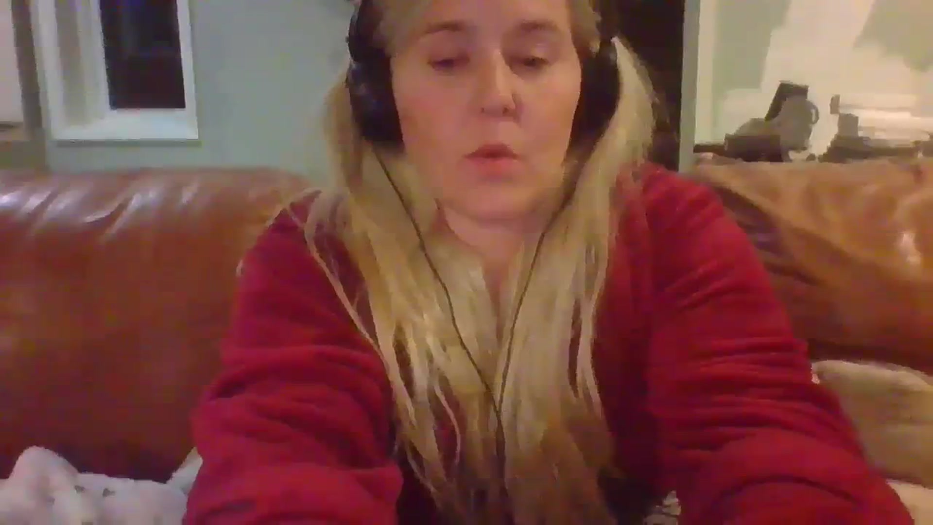 Gallery image thumbnail from embermae's myfreecams stream on, 10/30/2023, 04:13 image 6 of 20