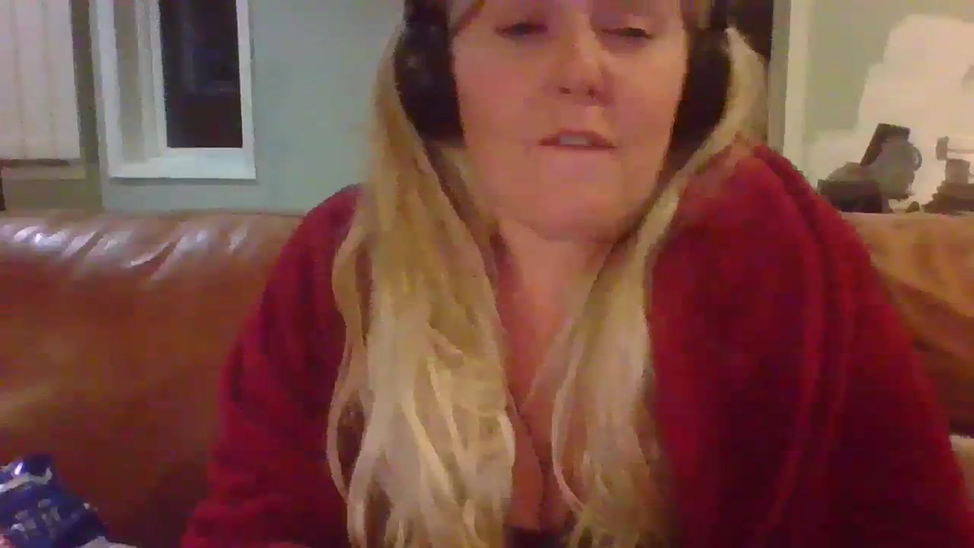 Gallery image thumbnail from embermae's myfreecams stream on, 10/30/2023, 04:13 image 2 of 20