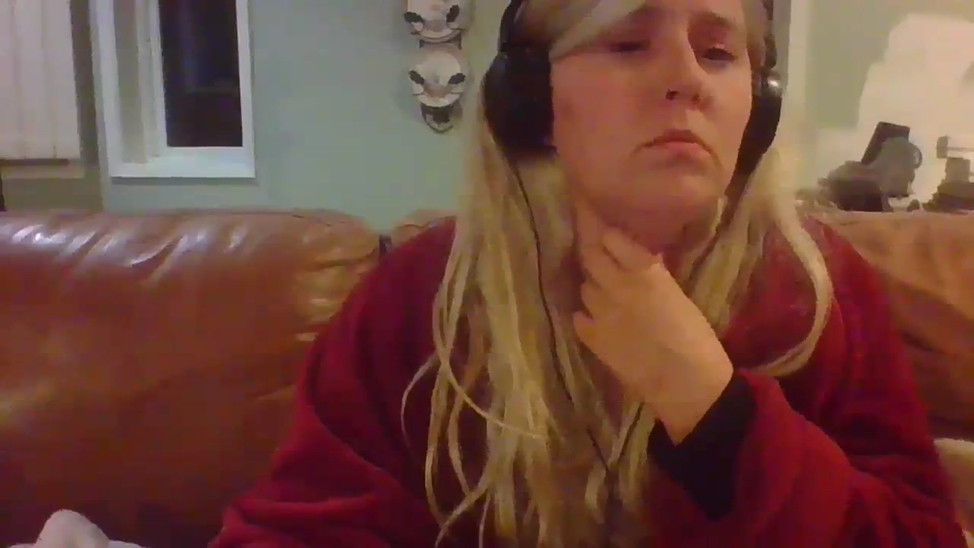 Gallery image thumbnail from embermae's myfreecams stream on, 10/30/2023, 04:13 image 4 of 20
