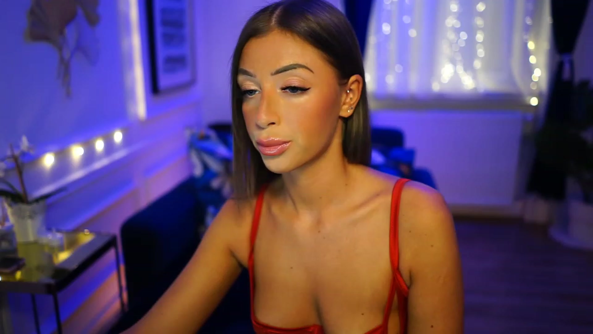 Gallery image thumbnail from emma_ruby's myfreecams stream on, 11/26/2022, 12:03 image 9 of 20