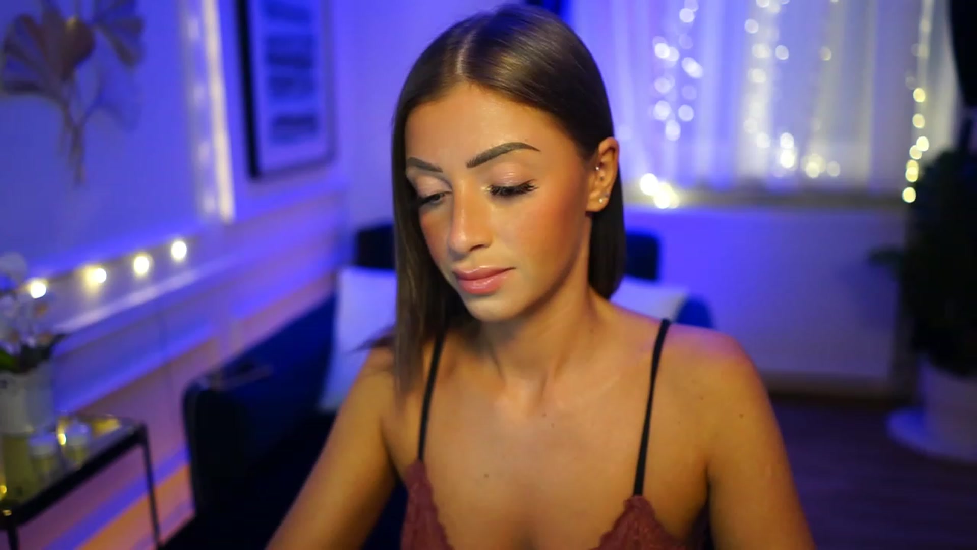 Gallery image thumbnail from emma_ruby's myfreecams stream on, 12/06/2022, 16:44 image 17 of 20