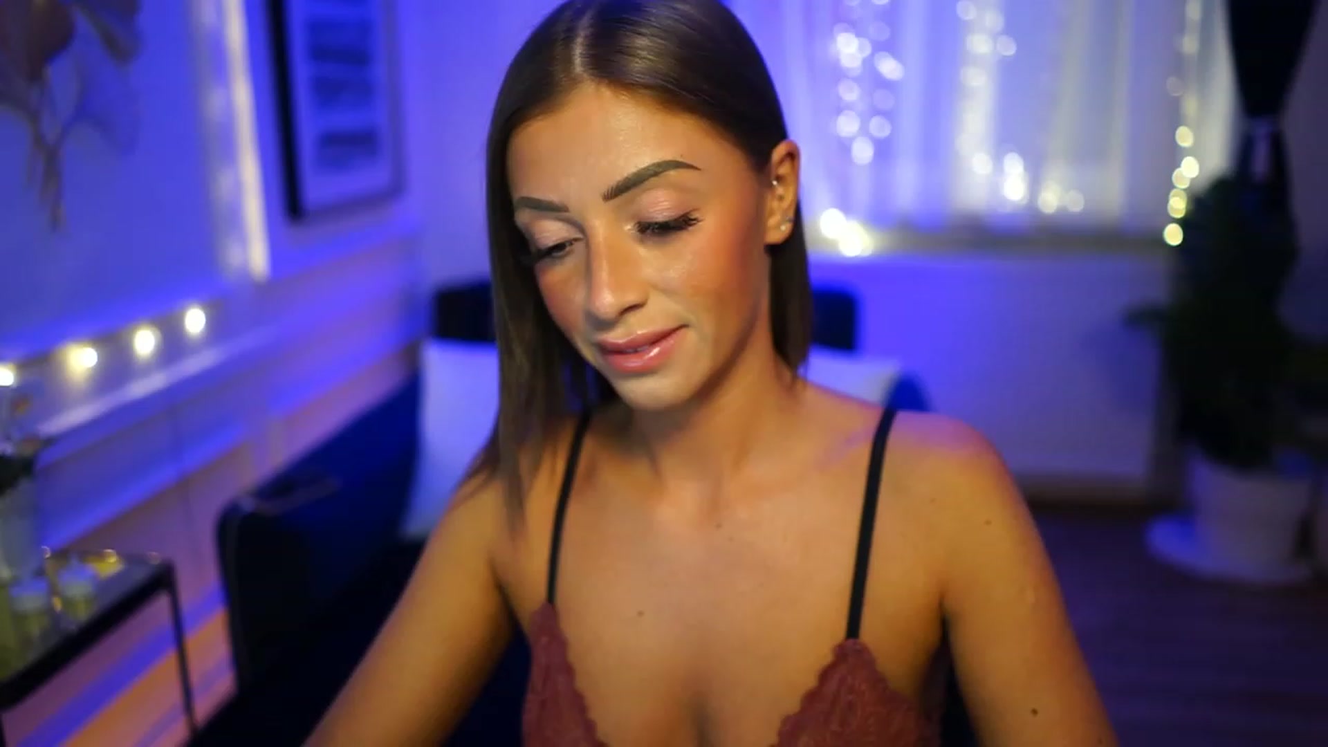 Gallery image thumbnail from emma_ruby's myfreecams stream on, 12/06/2022, 16:44 image 13 of 20